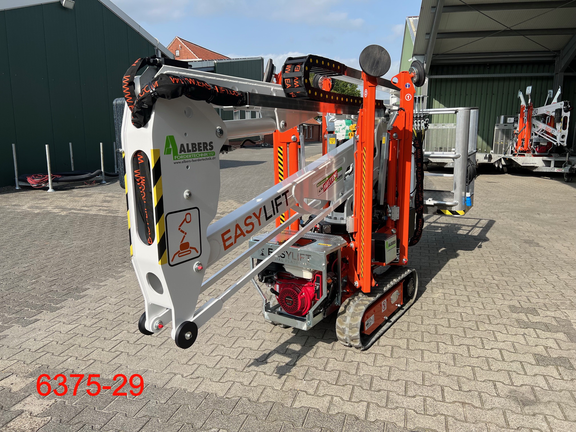 Easy Lift-R 130 Funk Raupenbhne-Gelenkteleskopbhne-www.heftruckcentrumemmen.nl