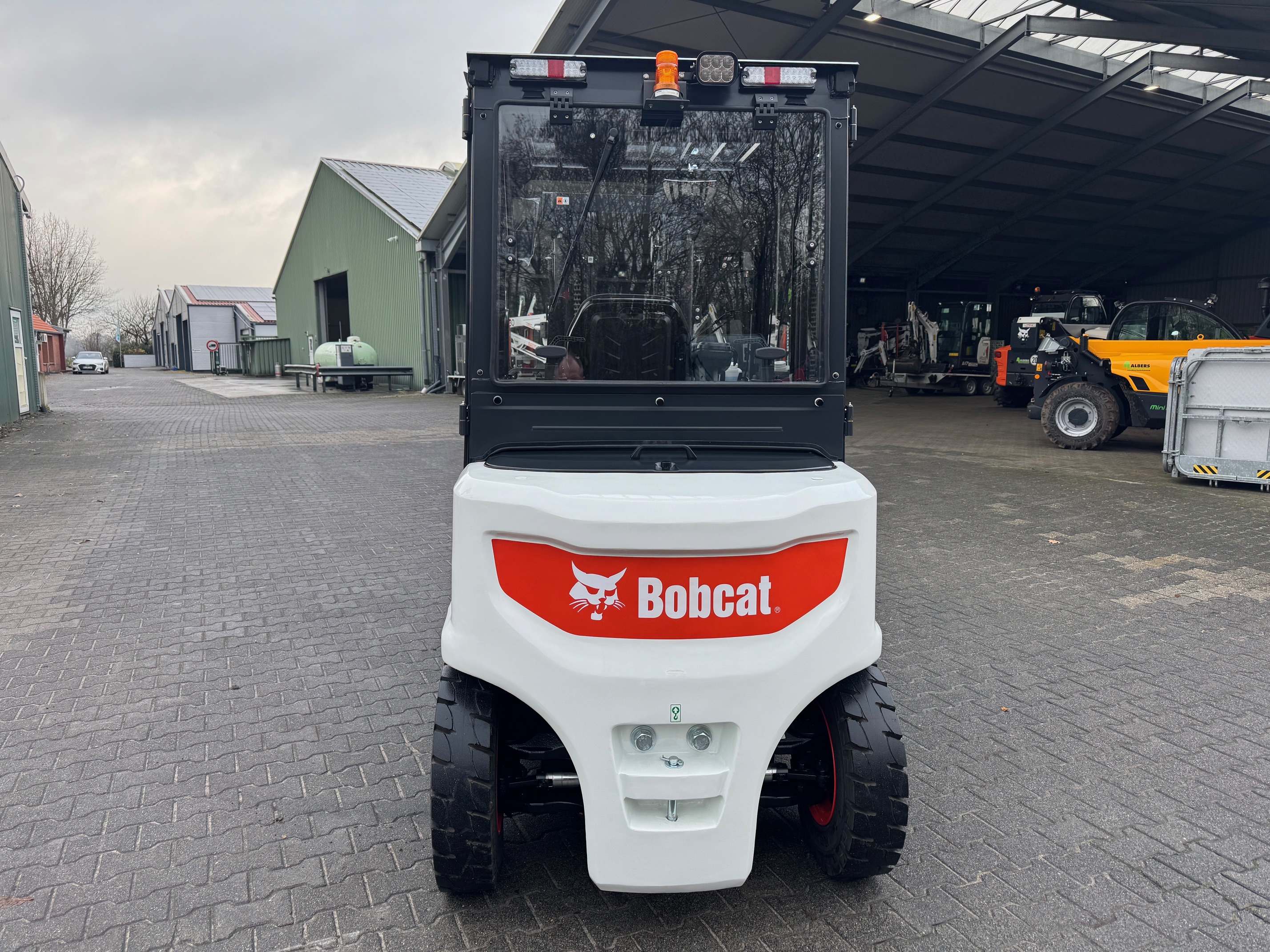 Bobcat-B 50 X-7 Lithium-Ionen-Elektro 4 Rad-Stapler-www.heftruckcentrumemmen.nl