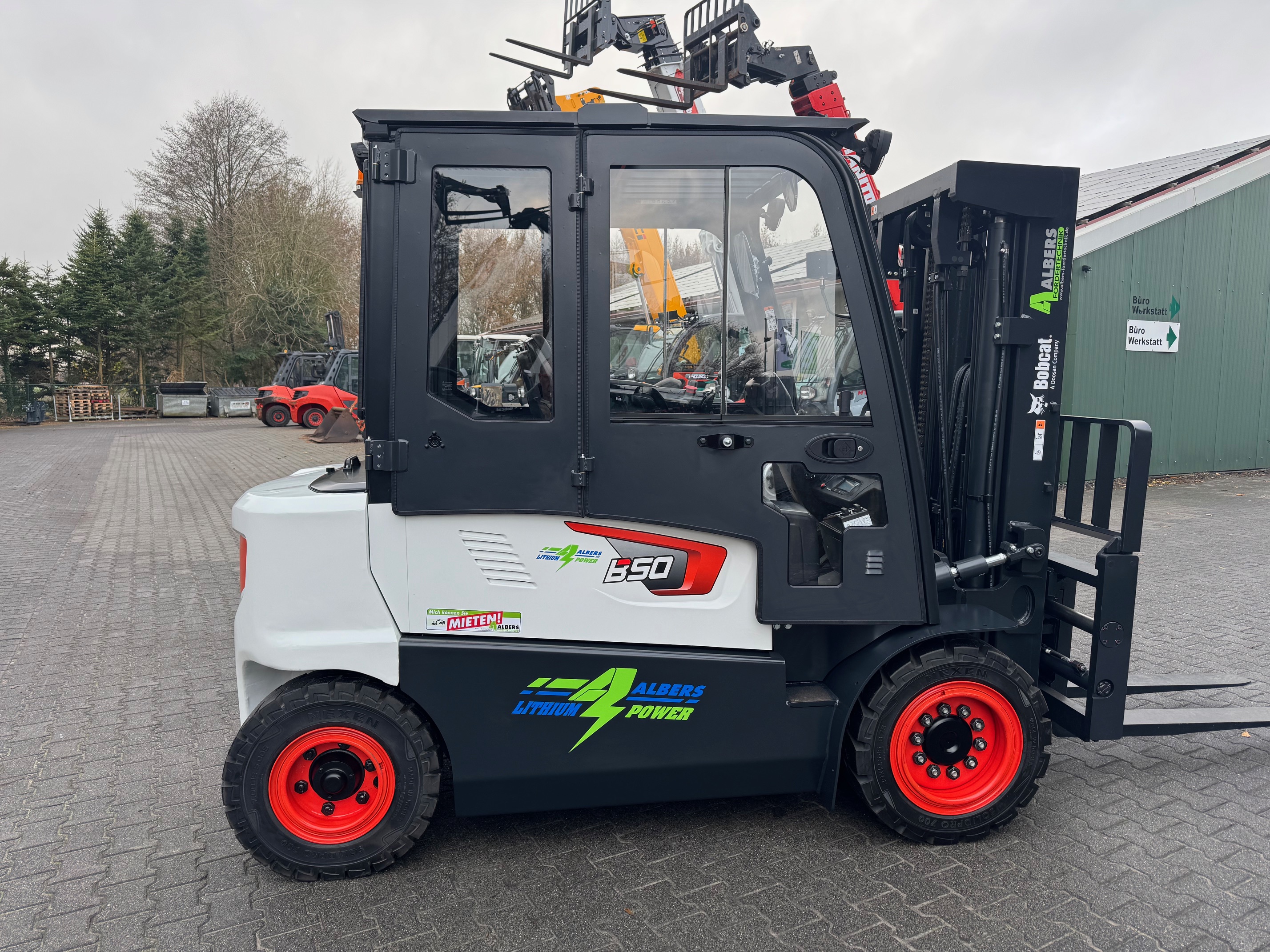 Bobcat-B 50 X-7 Lithium-Ionen-Elektro 4 Rad-Stapler-www.heftruckcentrumemmen.nl