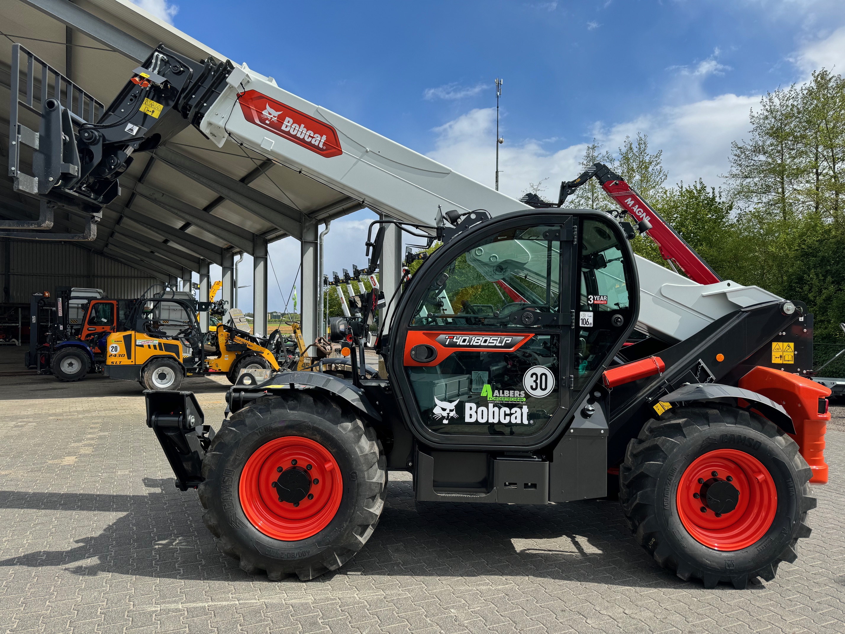 Bobcat-T 40180 SLP 100 V R-Serie-Teleskopstapler starr-www.heftruckcentrumemmen.nl
