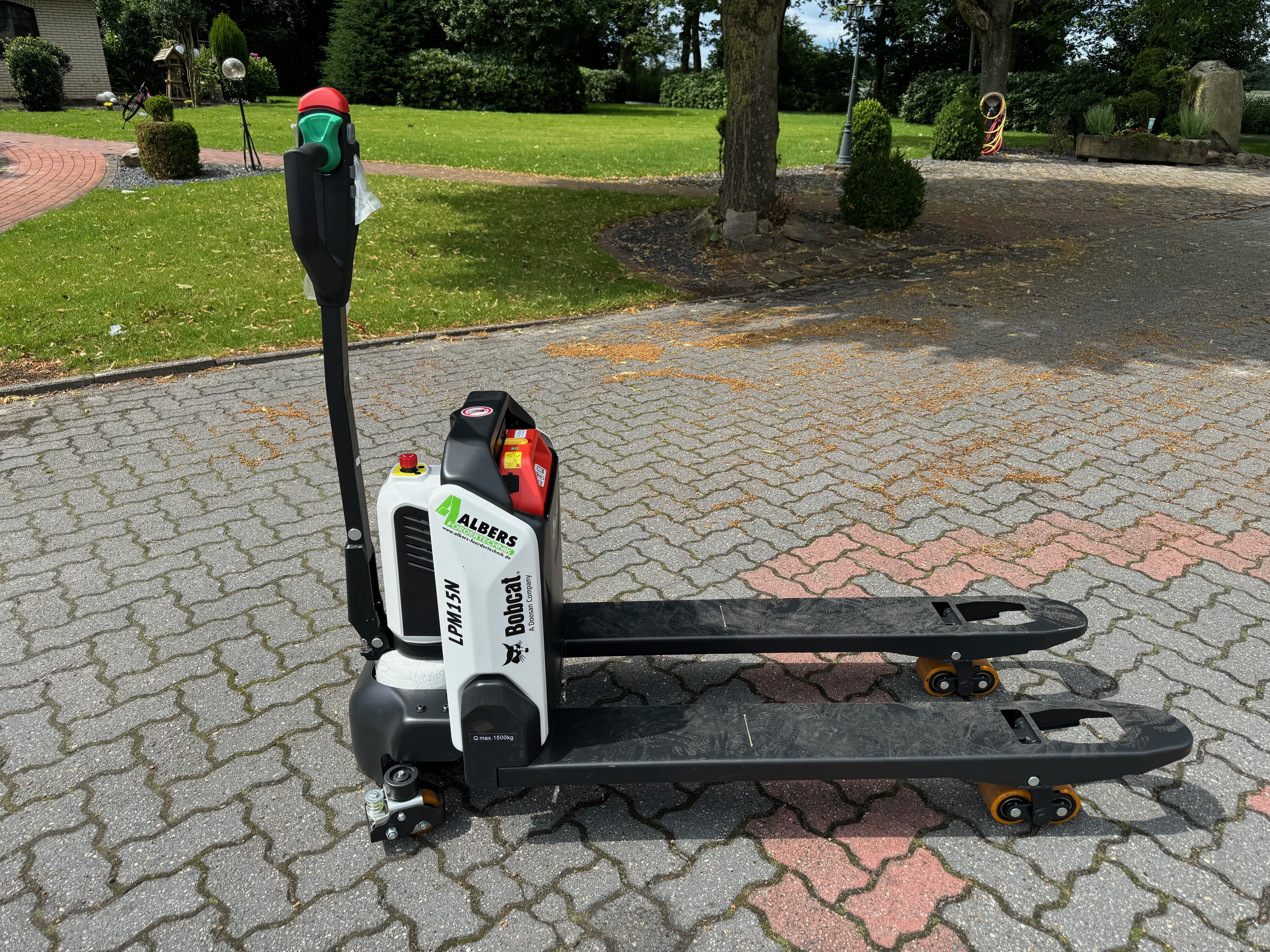 Bobcat-LPM 15 N 7-Niederhubwagen-www.heftruckcentrumemmen.nl