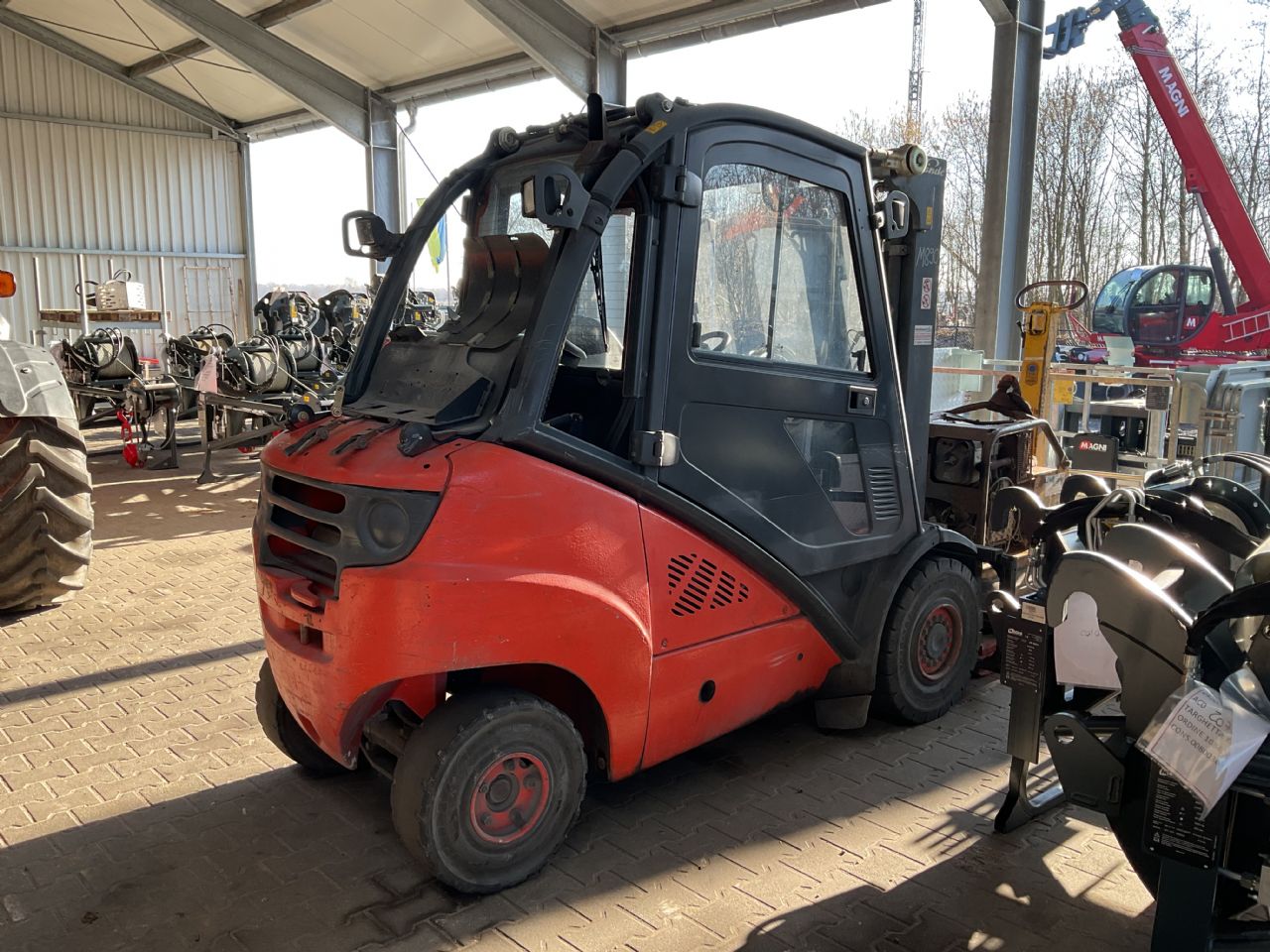 Linde-H 30 T 01-Treibgasstapler-http://www.heftruckcentrumemmen.nl