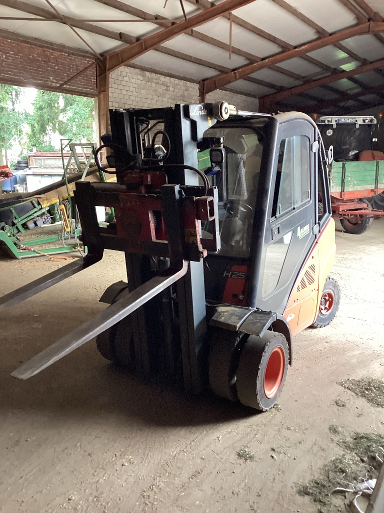 Linde-H 25 D 01-Dieselstapler-www.heftruckcentrumemmen.nl