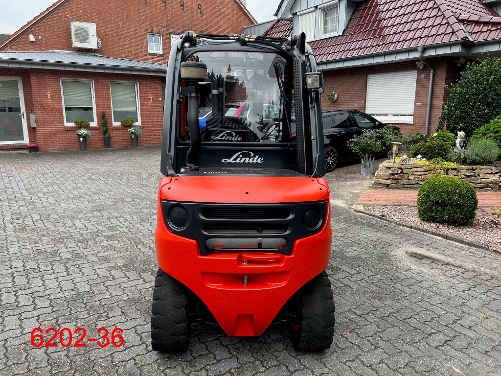 Linde-H 25 D 01-Dieselstapler-www.heftruckcentrumemmen.nl