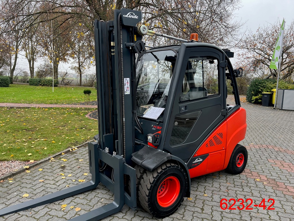 Linde-H 30 D 02 EVO-Dieselstapler-http://www.heftruckcentrumemmen.nl