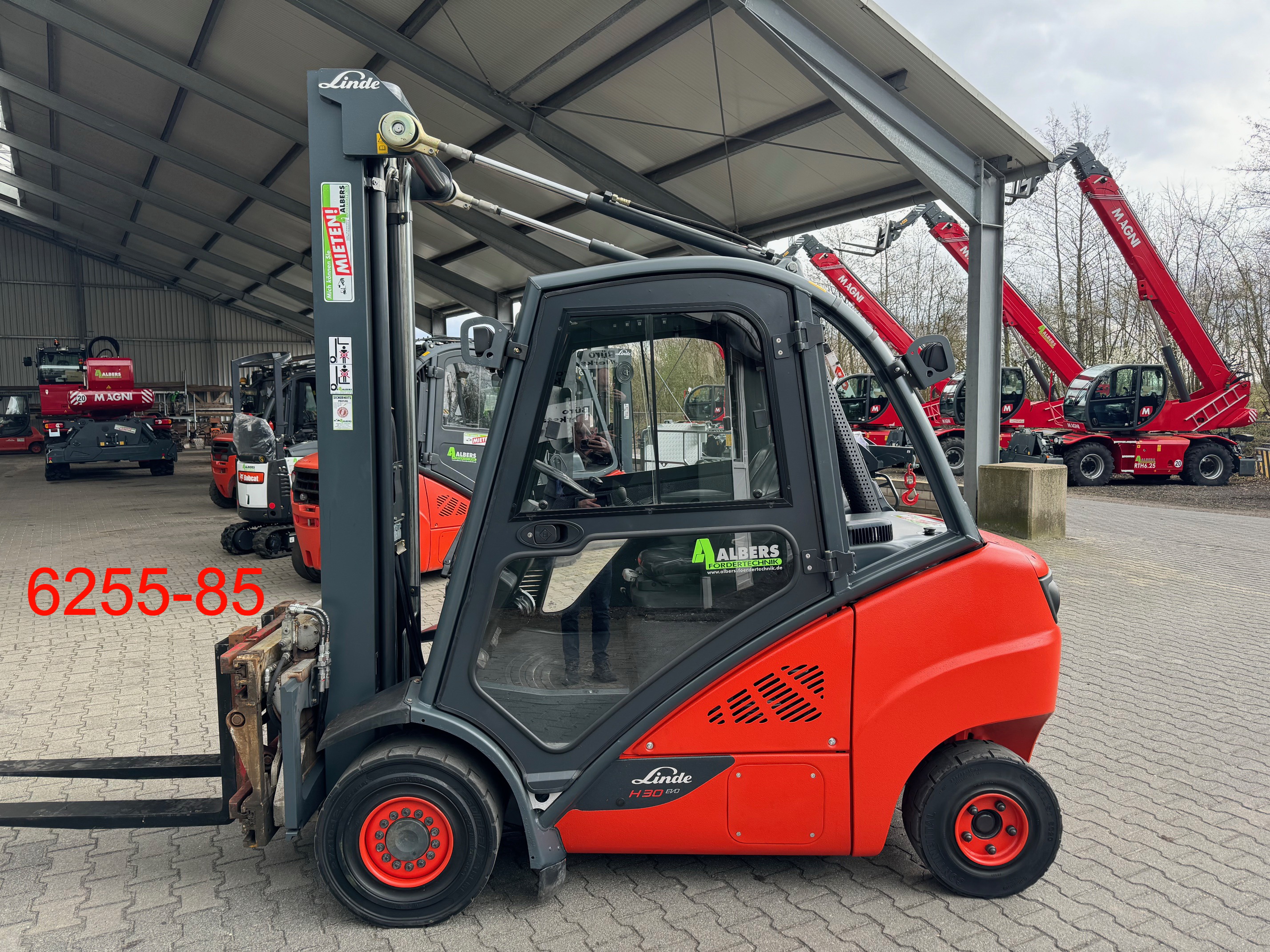 Linde-H 30 D 02 EVO-Dieselstapler-www.albers-gabelstapler.de