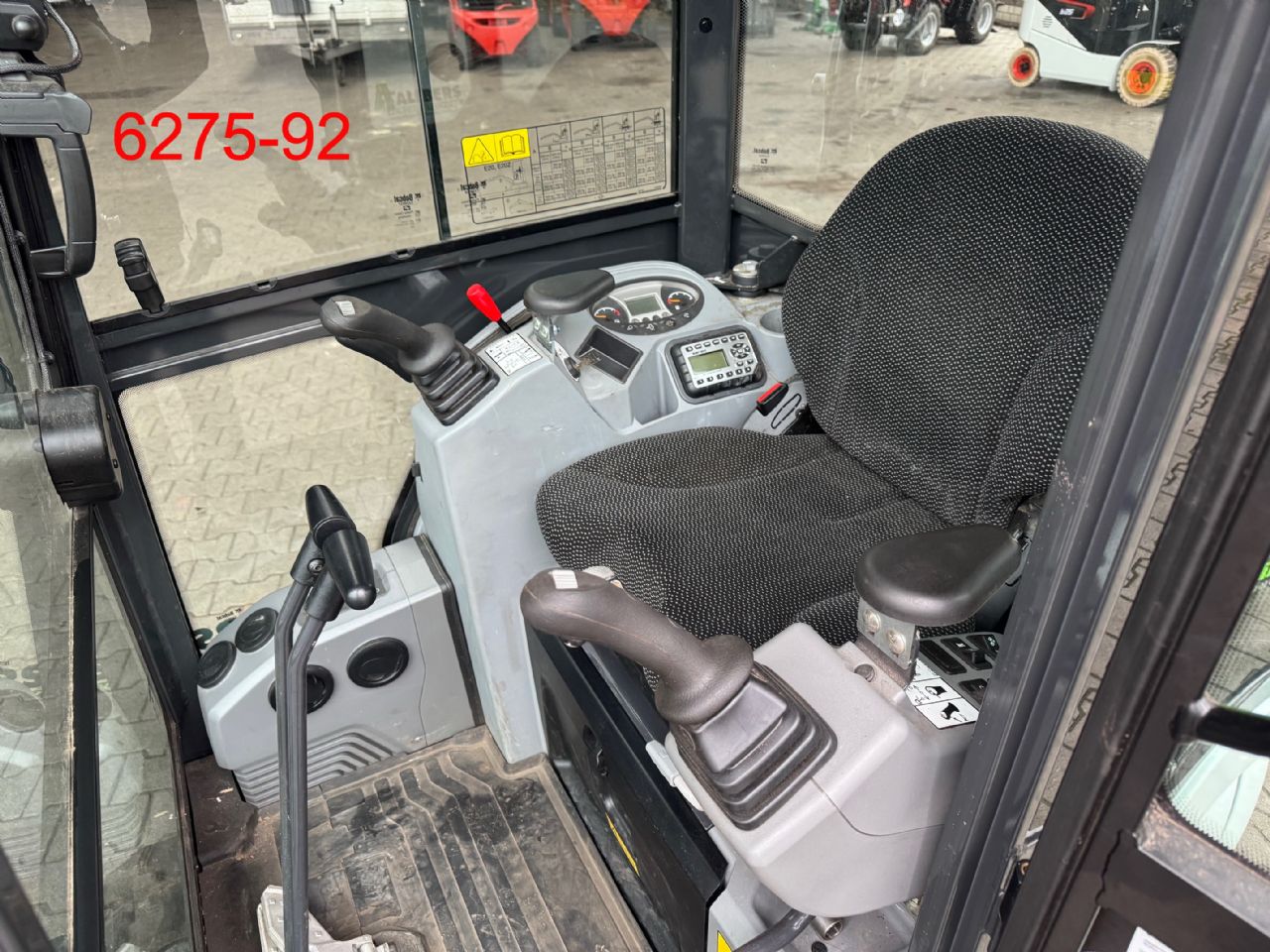 Bobcat-E 20 Z (long-reach)-Minibagger-www.heftruckcentrumemmen.nl