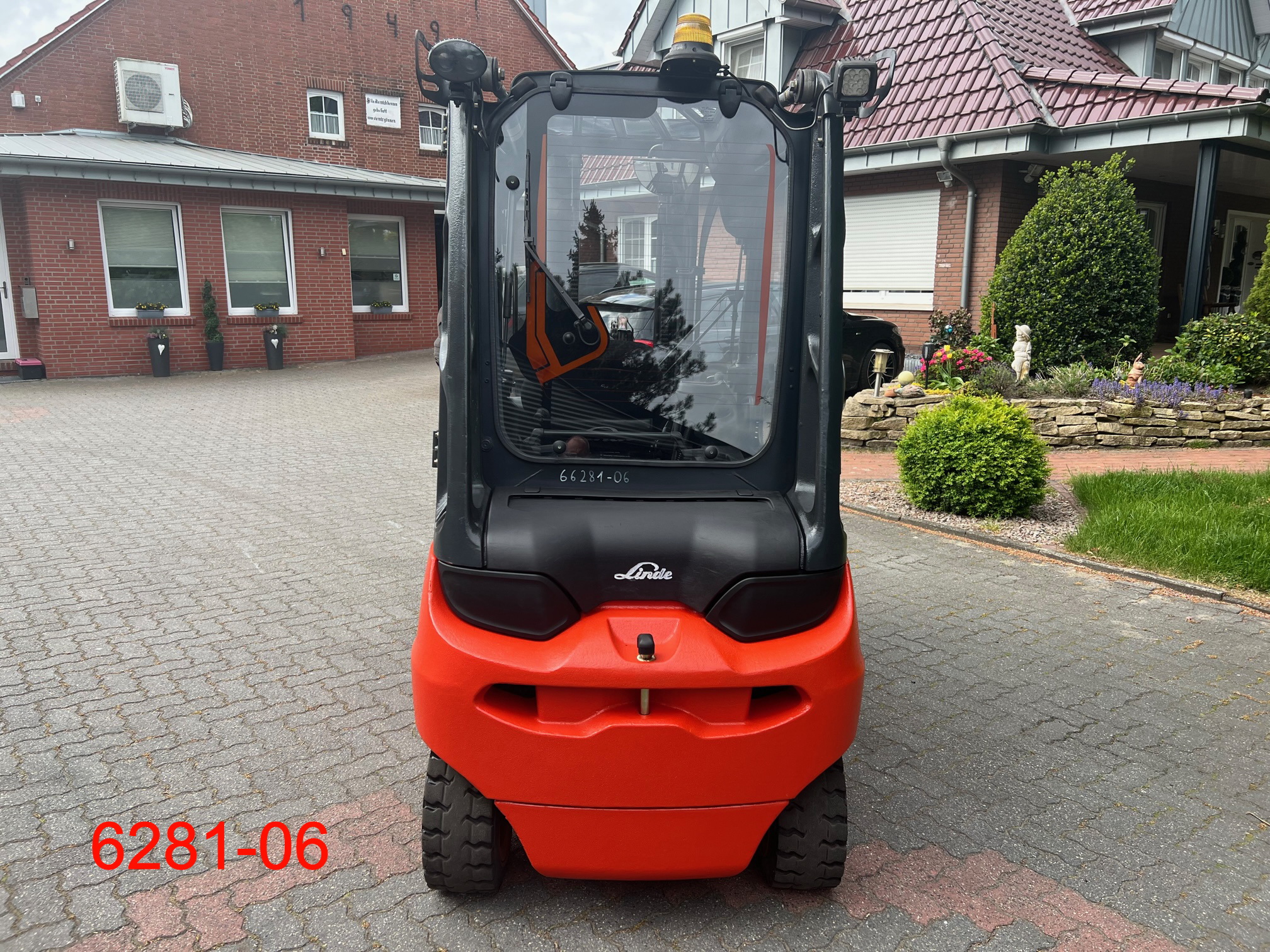 Linde-E 35 L 01-Elektro 4 Rad-Stapler-www.heftruckcentrumemmen.nl