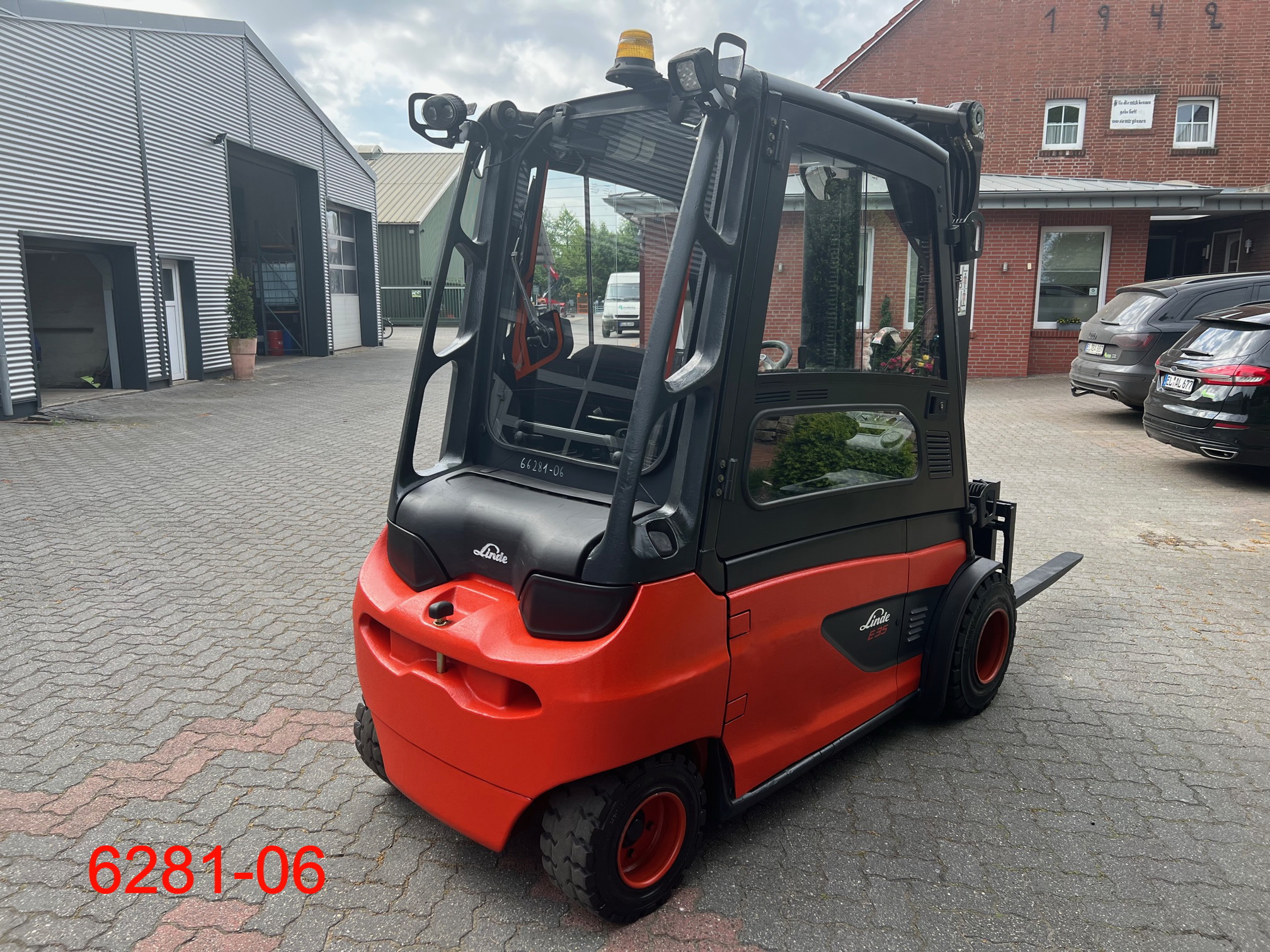 Linde-E 35 L 01-Elektro 4 Rad-Stapler-www.heftruckcentrumemmen.nl