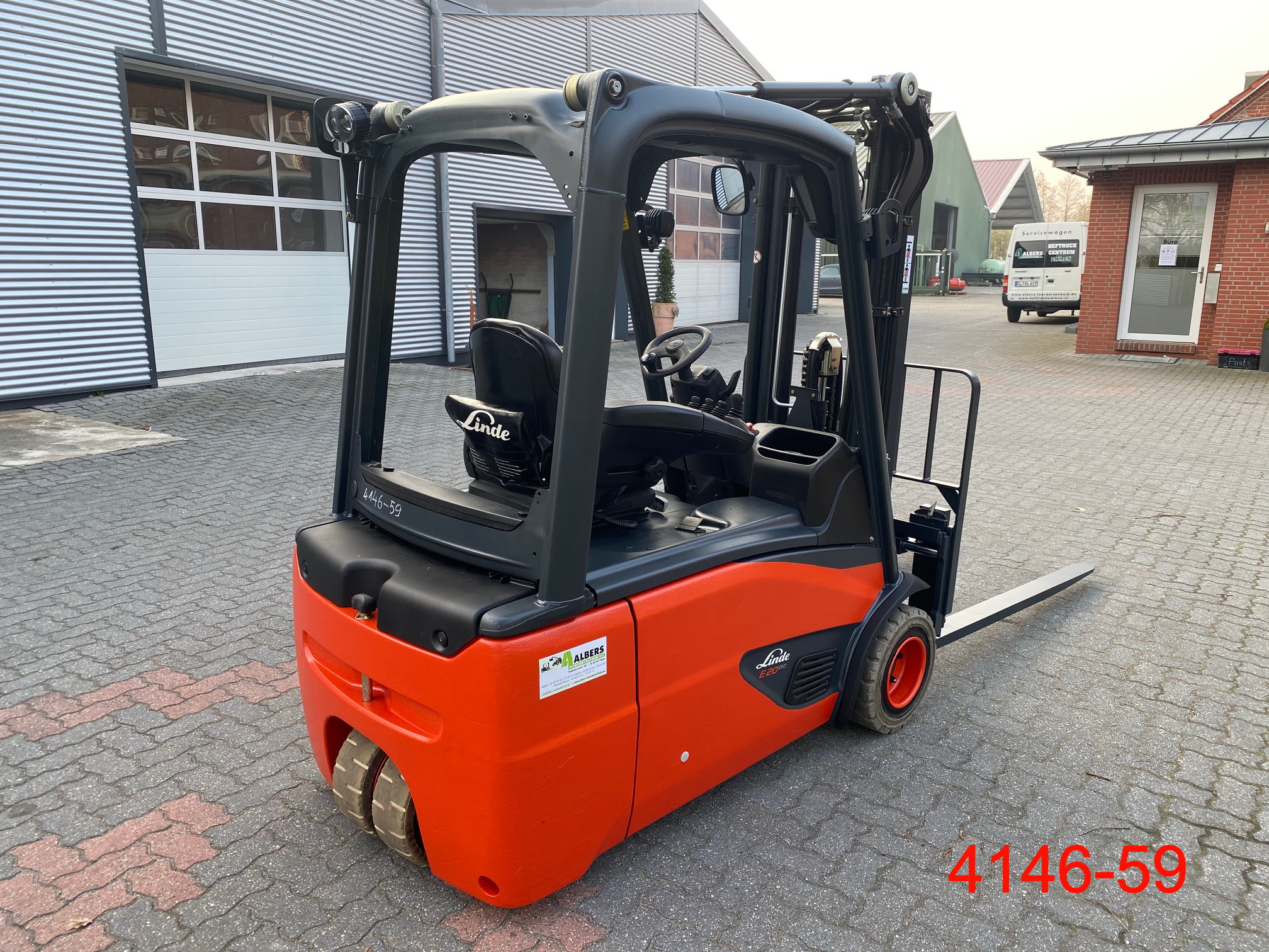 Linde-E 20 L 02-Elektro 3 Rad-Stapler-www.heftruckcentrumemmen.nl