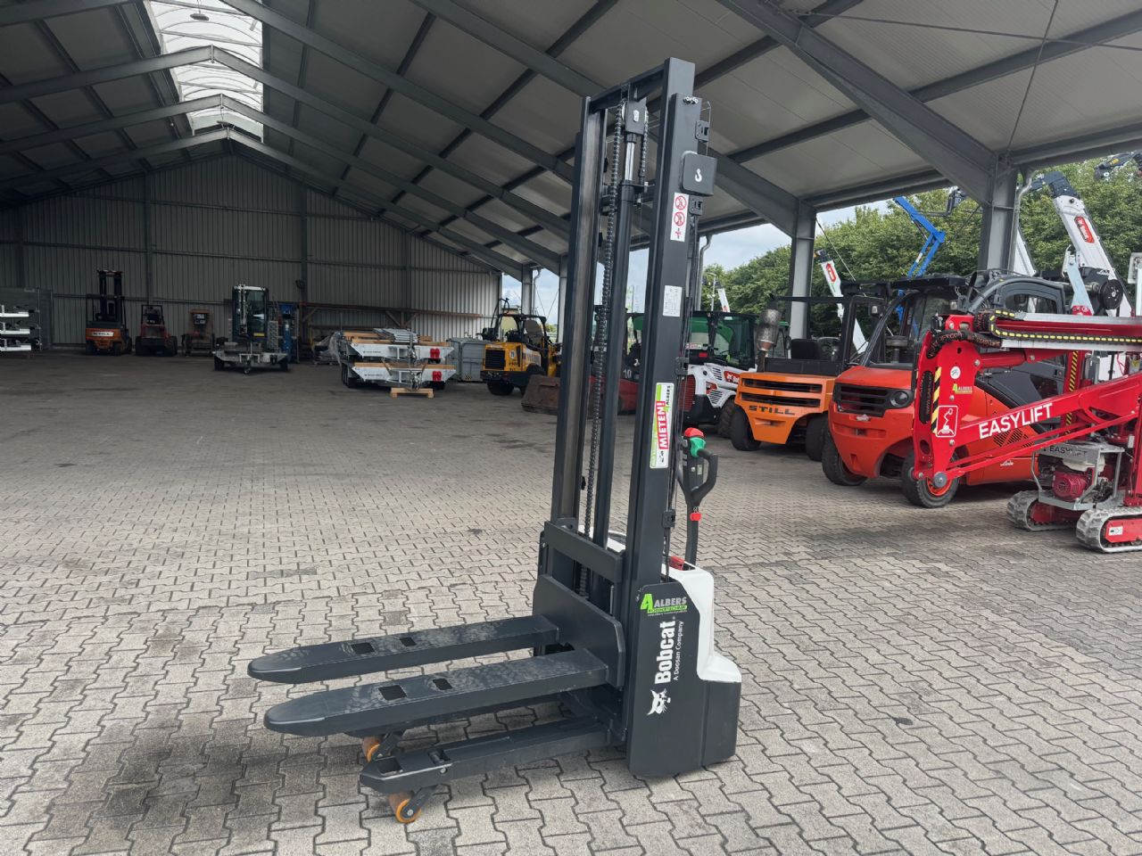 Bobcat-LSM12N-7 i-Hochhubwagen-http://www.albers-gabelstapler.de