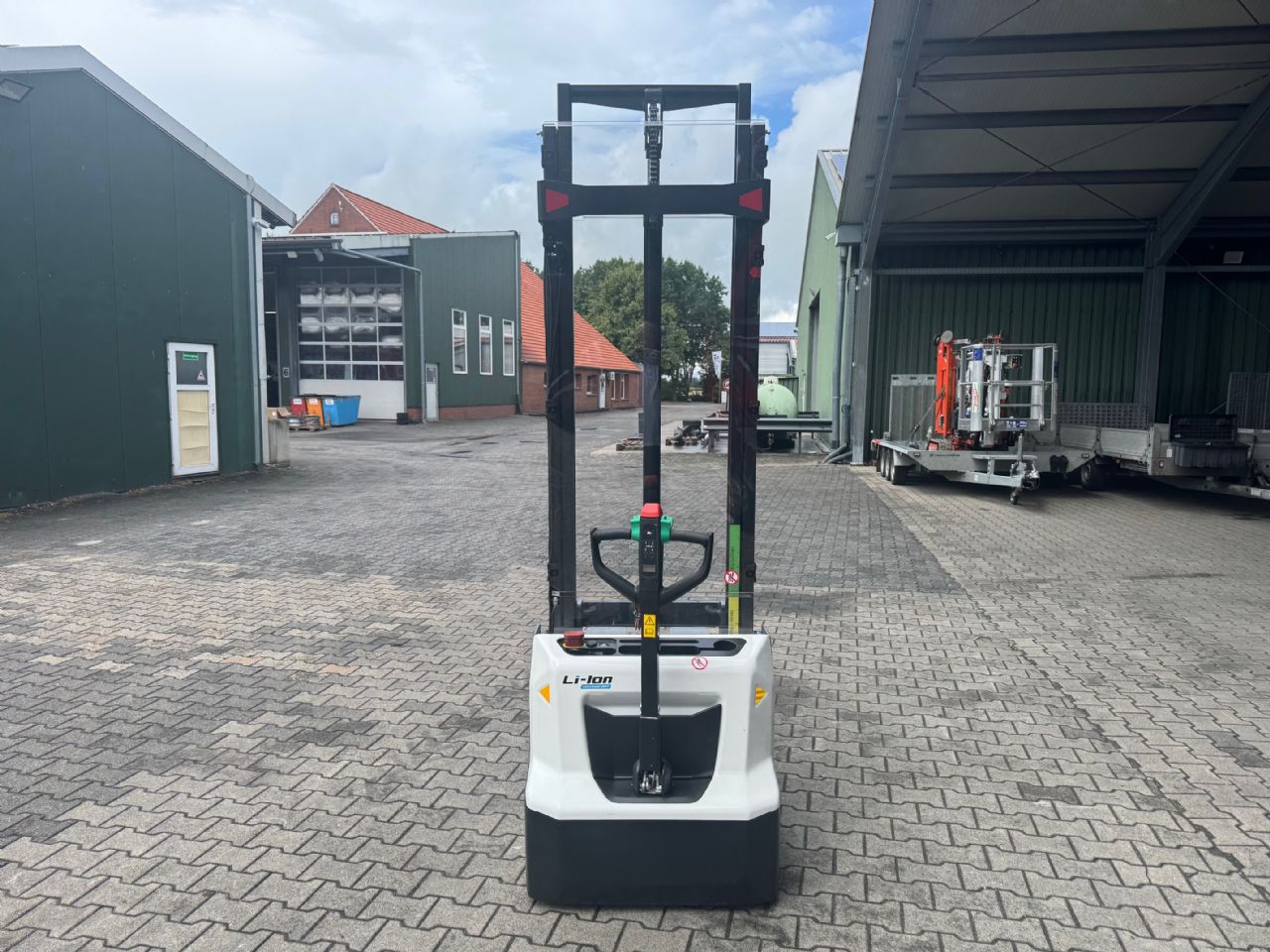 Bobcat-LSM12N-7 i-Hochhubwagen-www.heftruckcentrumemmen.nl