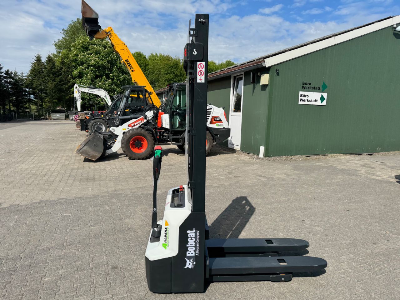 Bobcat-LSM 12 N -7-Hochhubwagen-www.heftruckcentrumemmen.nl