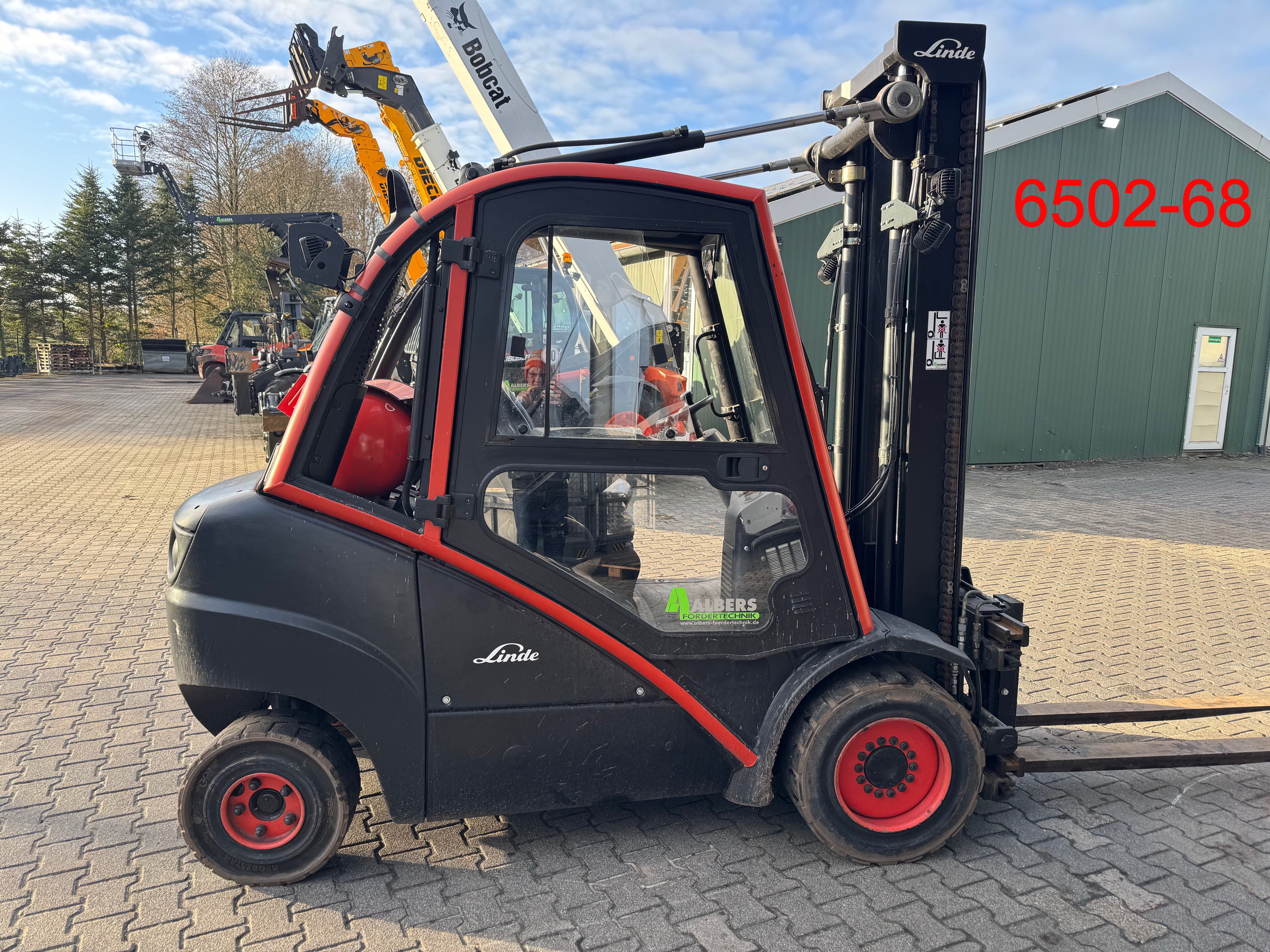 Linde-H 30 T-Treibgasstapler-www.heftruckcentrumemmen.nl
