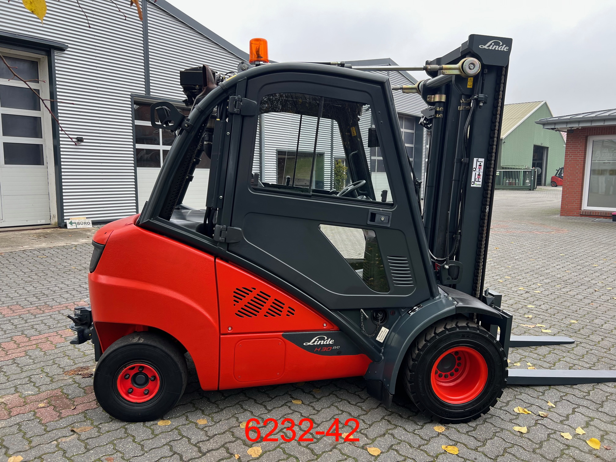 Linde-H 30 D 02 EVO-Dieselstapler-www.heftruckcentrumemmen.nl