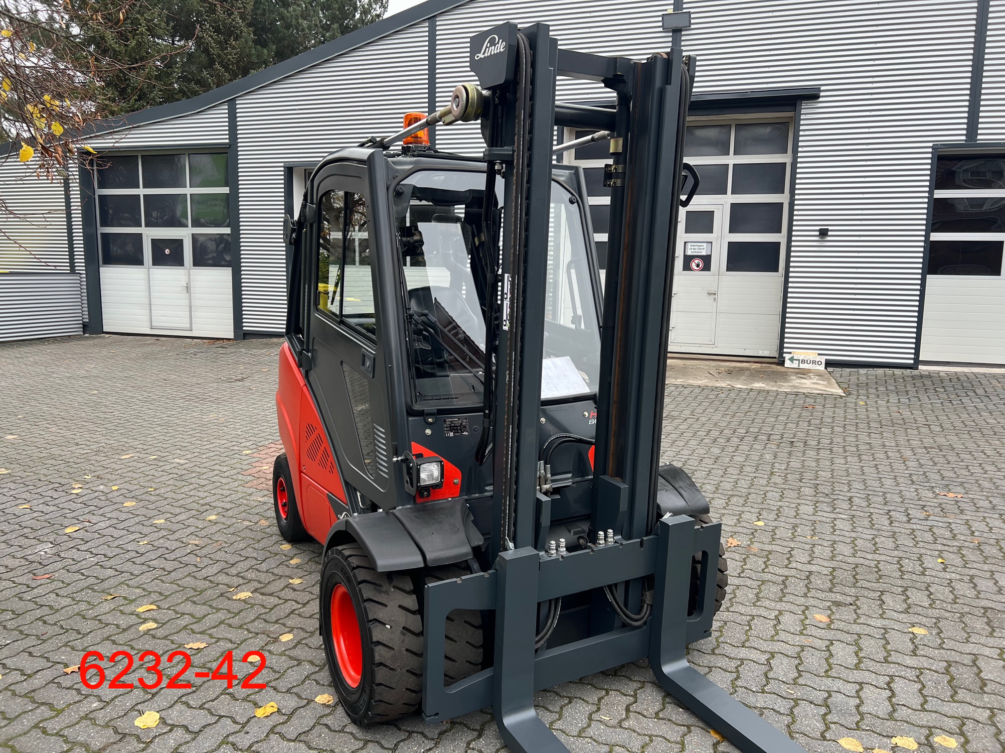 Linde-H 30 D 02 EVO-Dieselstapler-www.heftruckcentrumemmen.nl