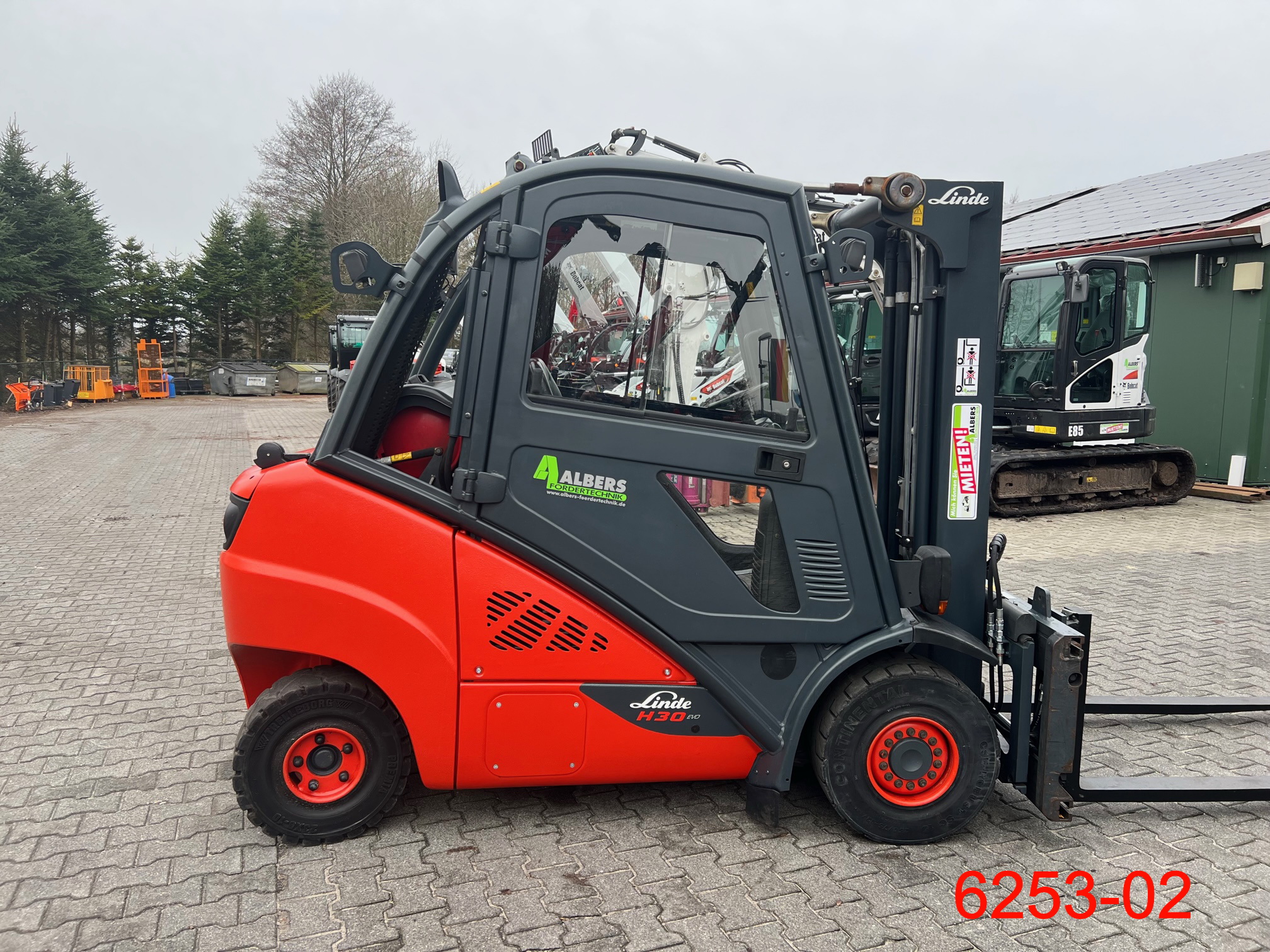 Linde-H 30 T 02 EVO-Treibgasstapler-www.heftruckcentrumemmen.nl