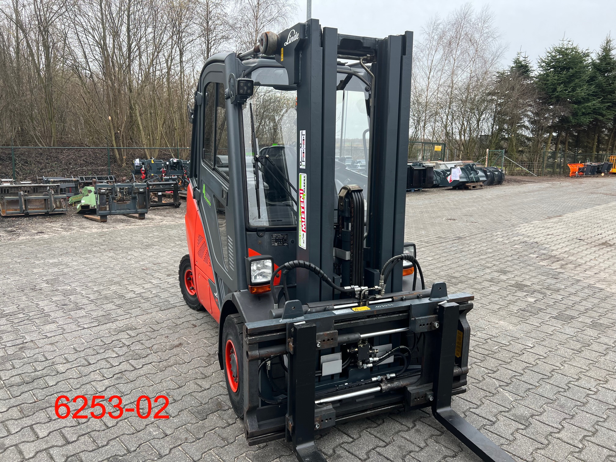 Linde-H 30 T 02 EVO-Treibgasstapler-www.heftruckcentrumemmen.nl