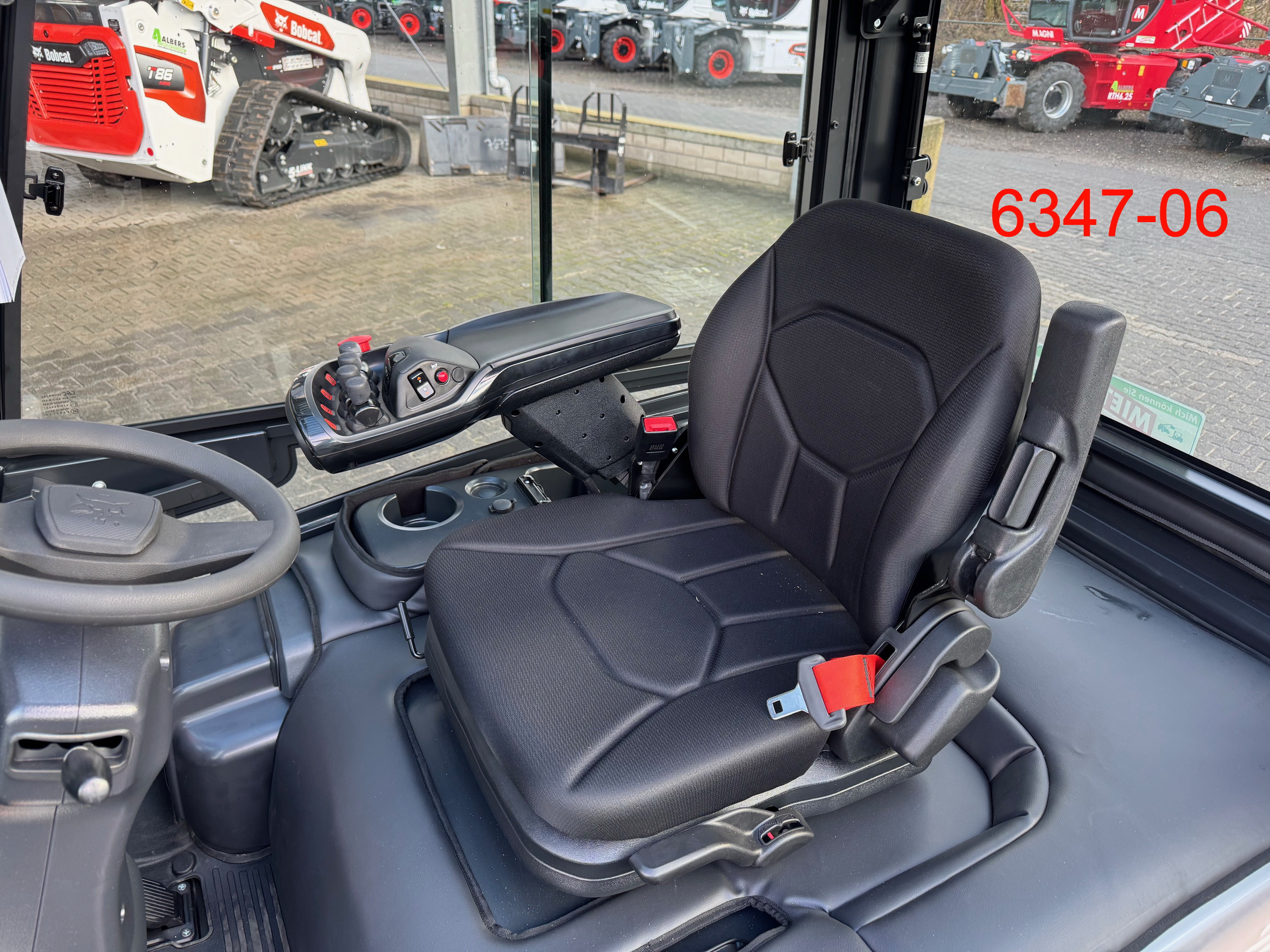 Bobcat-B 35 X - 7 Plus-Elektro 4 Rad-Stapler-www.heftruckcentrumemmen.nl