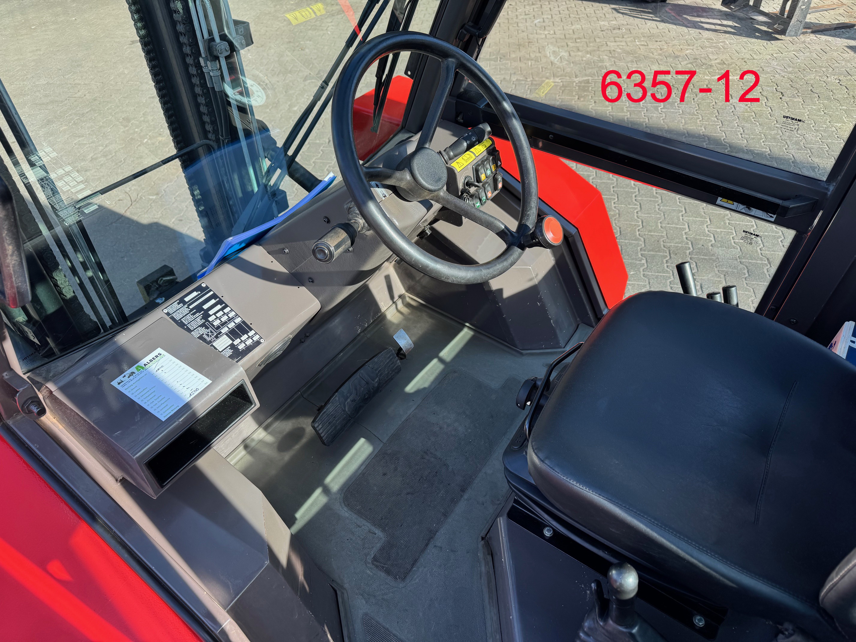 Manitou-M 30 - 4-Gelndestapler-www.heftruckcentrumemmen.nl