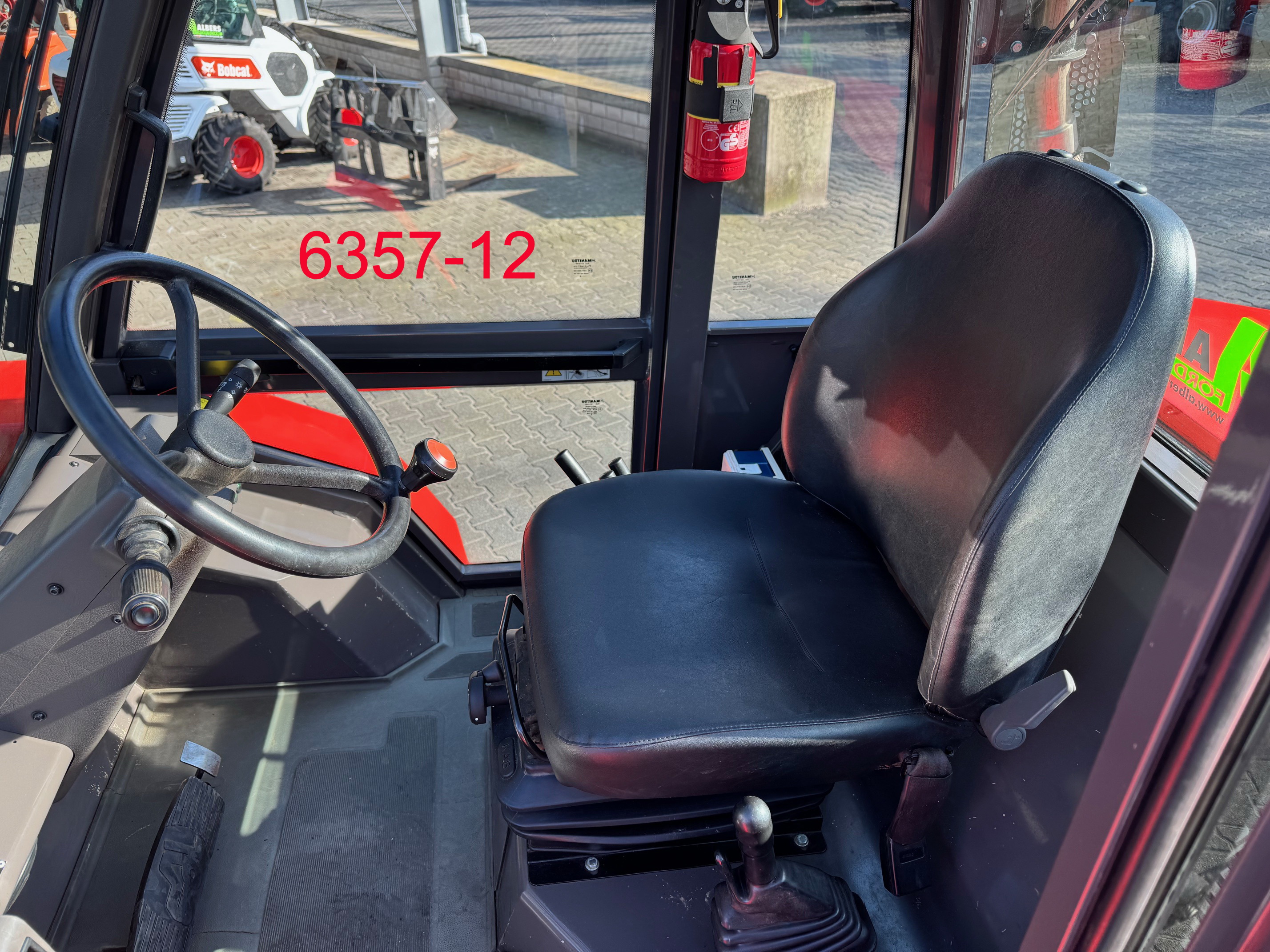 Manitou-M 30 - 4-Gelndestapler-www.heftruckcentrumemmen.nl