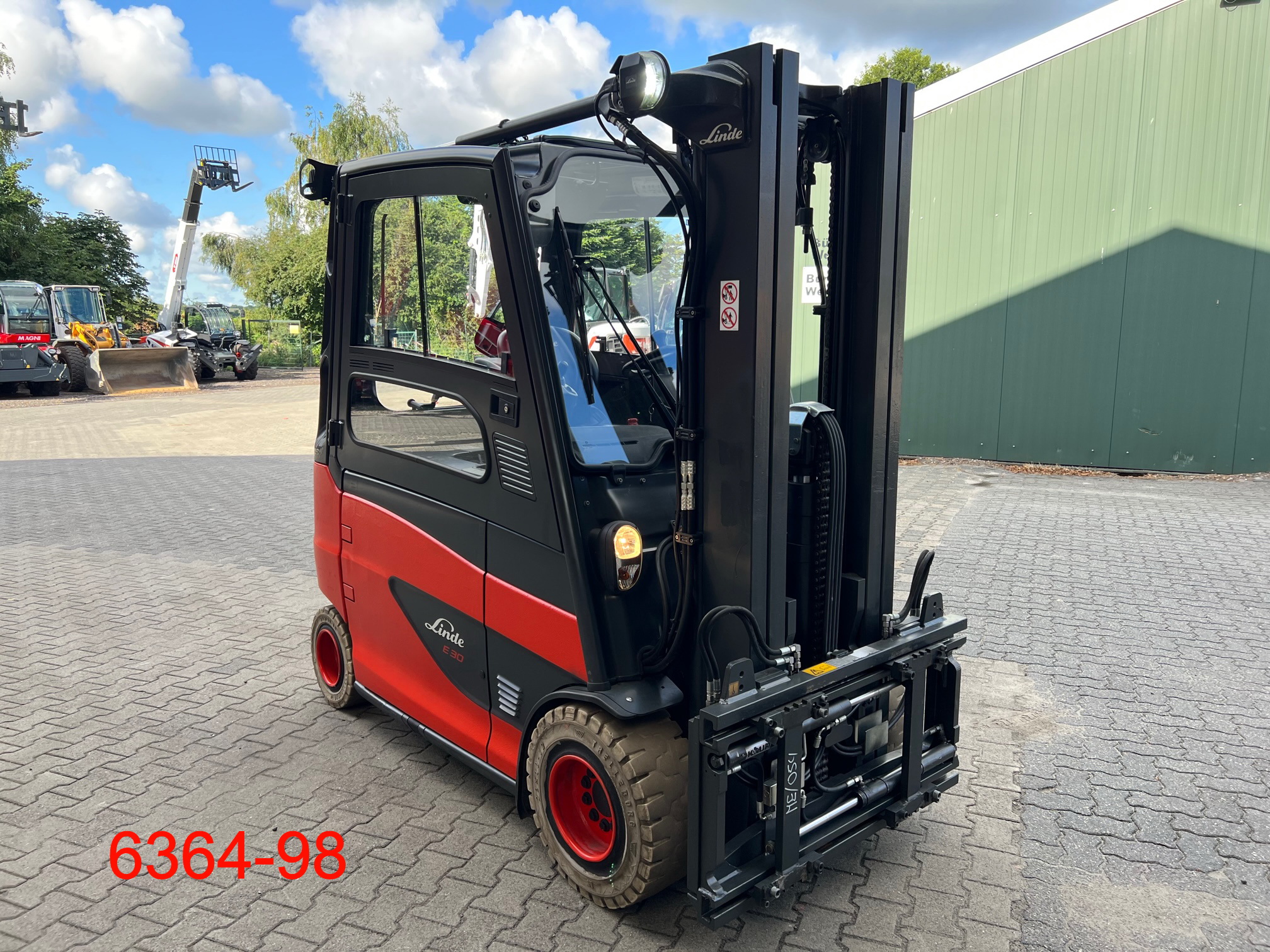 Linde-E 30 HL 01 600-Elektro 4 Rad-Stapler-www.albers-gabelstapler.de