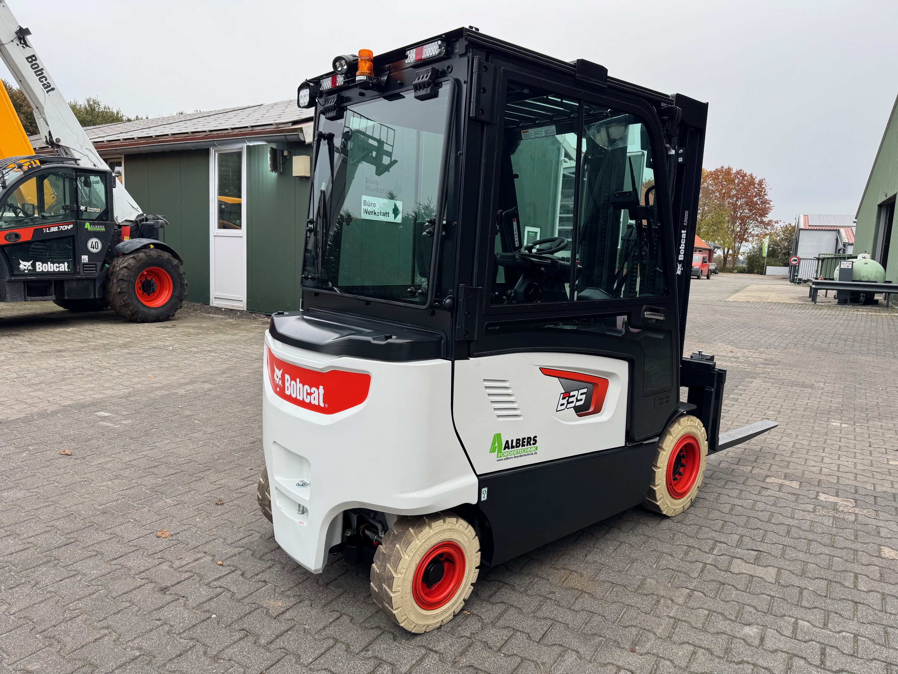 Bobcat-B 35 X - 7 Plus-Elektro 4 Rad-Stapler-www.heftruckcentrumemmen.nl