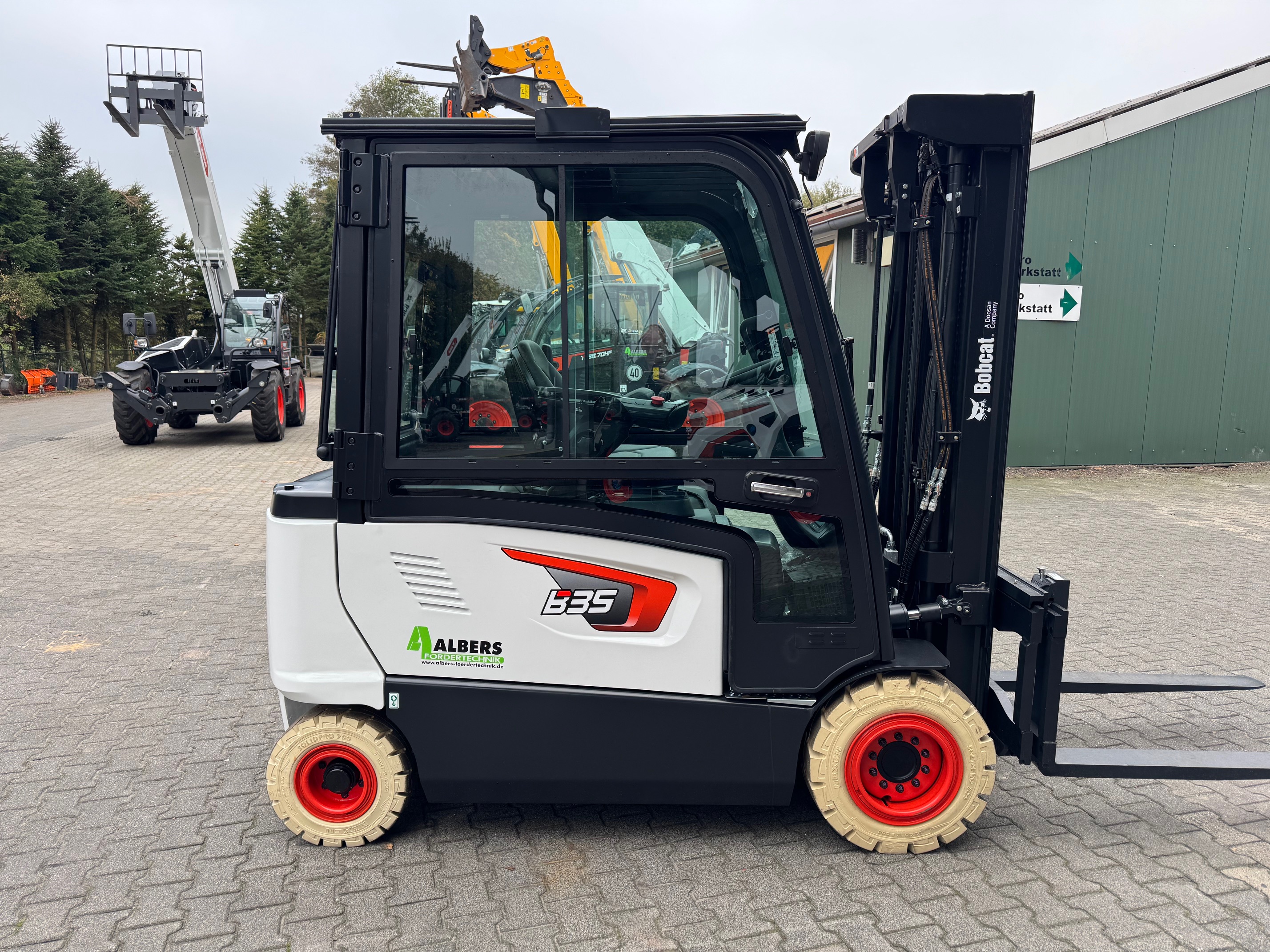 Bobcat-B 35 X - 7 Plus-Elektro 4 Rad-Stapler-www.heftruckcentrumemmen.nl