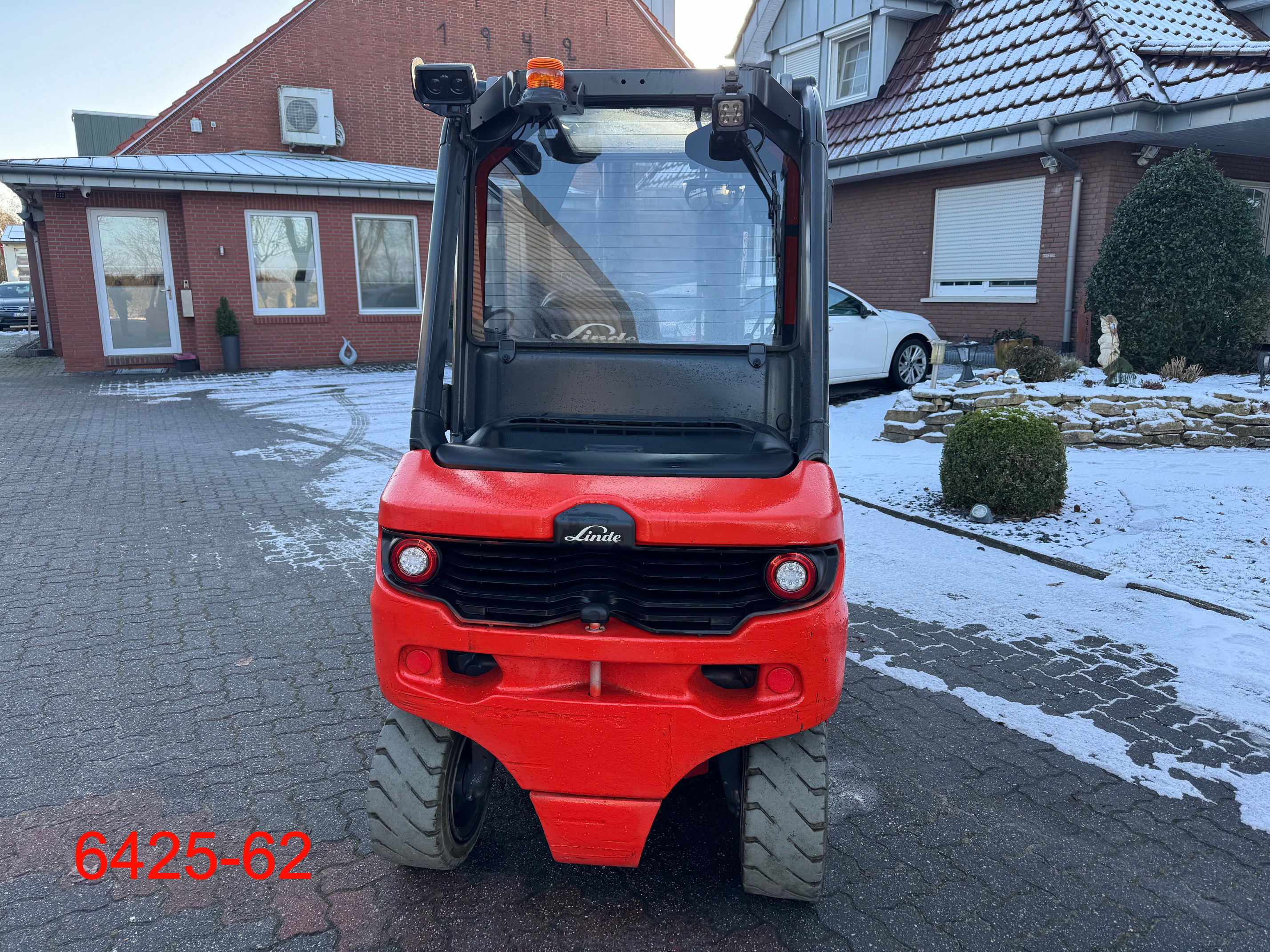 Linde-E 35 L-Elektro 4 Rad-Stapler-www.albers-gabelstapler.de