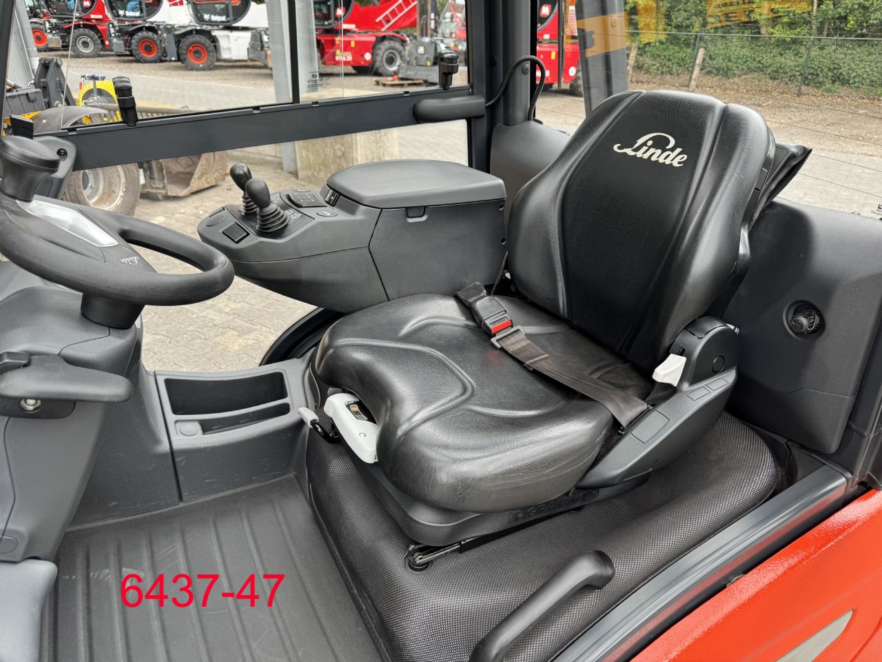 Linde-H 35 D-Dieselstapler-www.heftruckcentrumemmen.nl