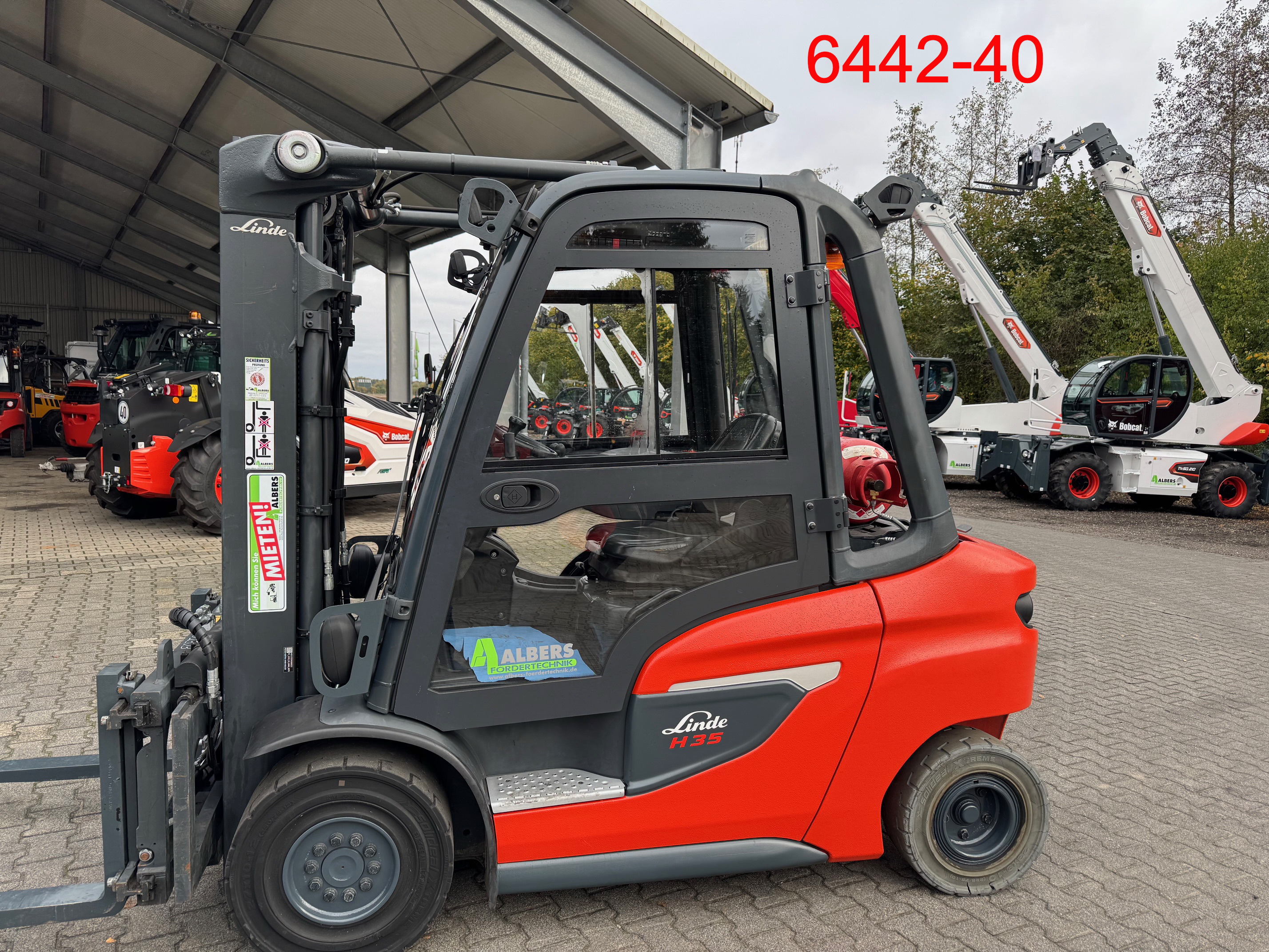 Linde-H 35 T 01-Treibgasstapler-www.heftruckcentrumemmen.nl