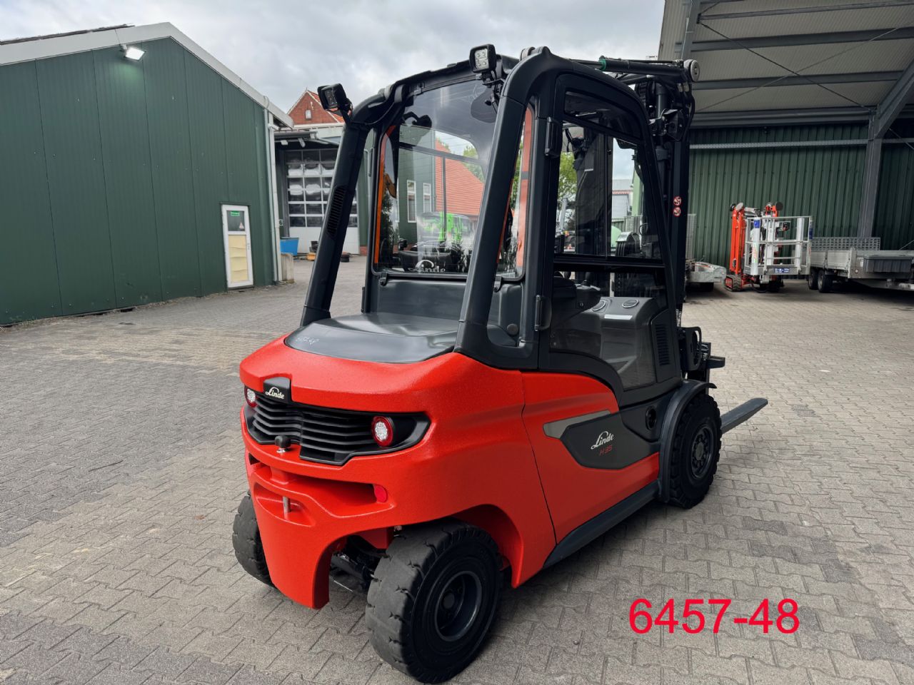 Linde-H 35 D-Dieselstapler-www.heftruckcentrumemmen.nl
