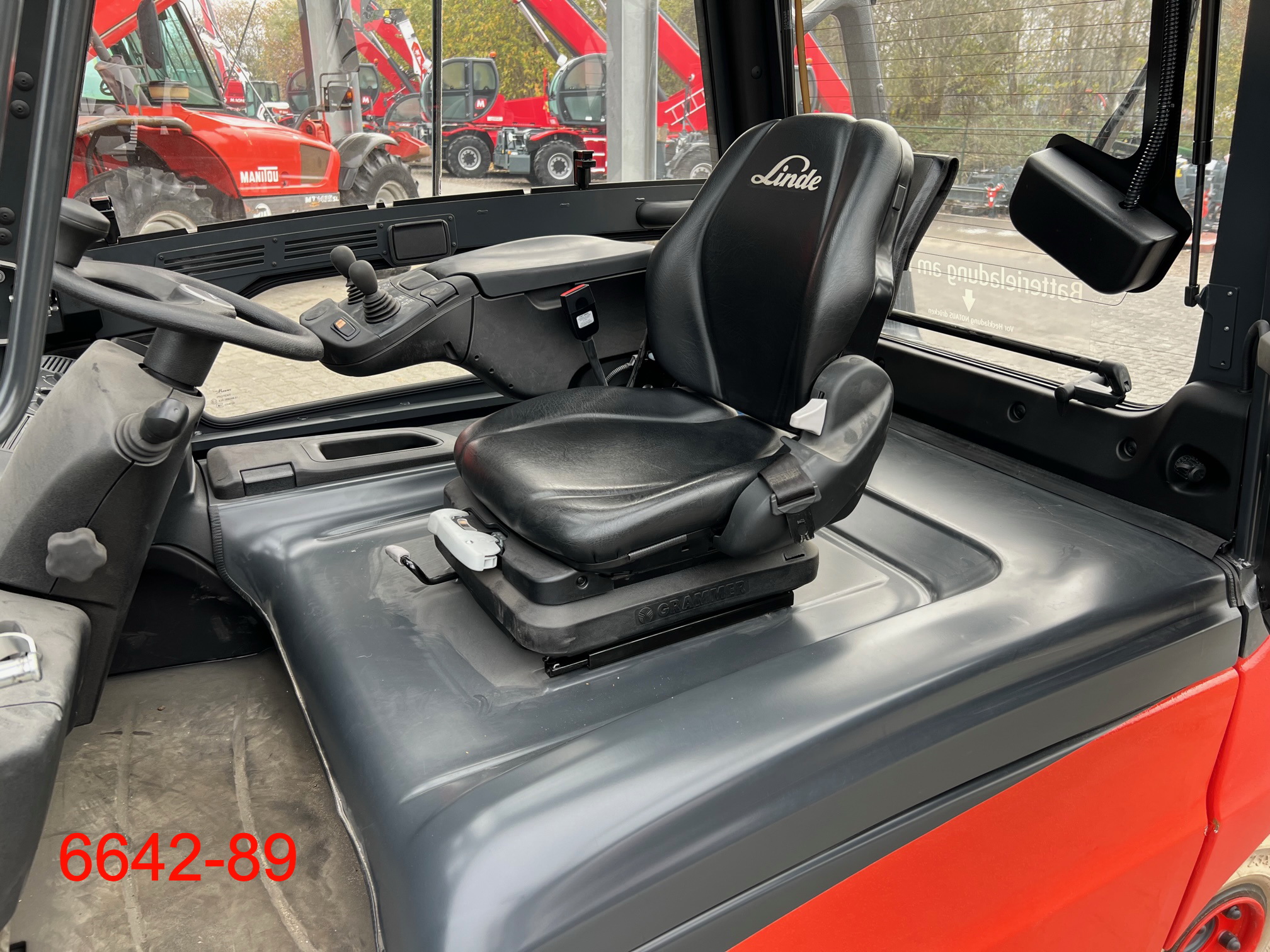 Linde-E 50 HL 01-Elektro 4 Rad-Stapler-www.heftruckcentrumemmen.nl