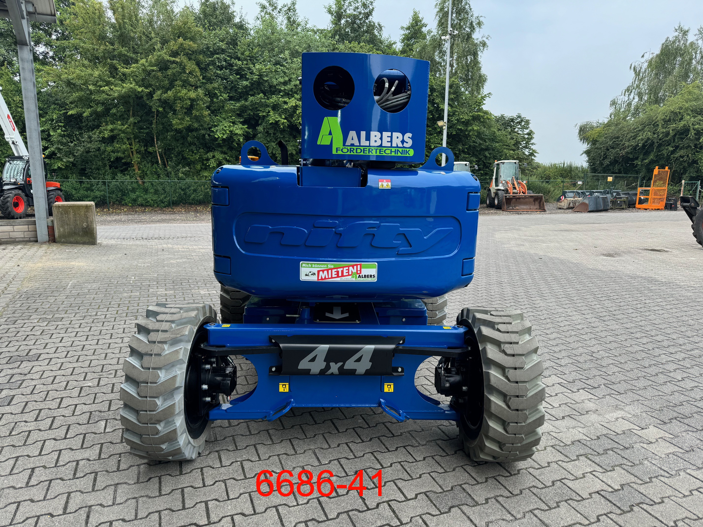 Niftylift-HR 17 4 x 4 Hybrid 2 MK3-Gelenkteleskopbhne-www.heftruckcentrumemmen.nl
