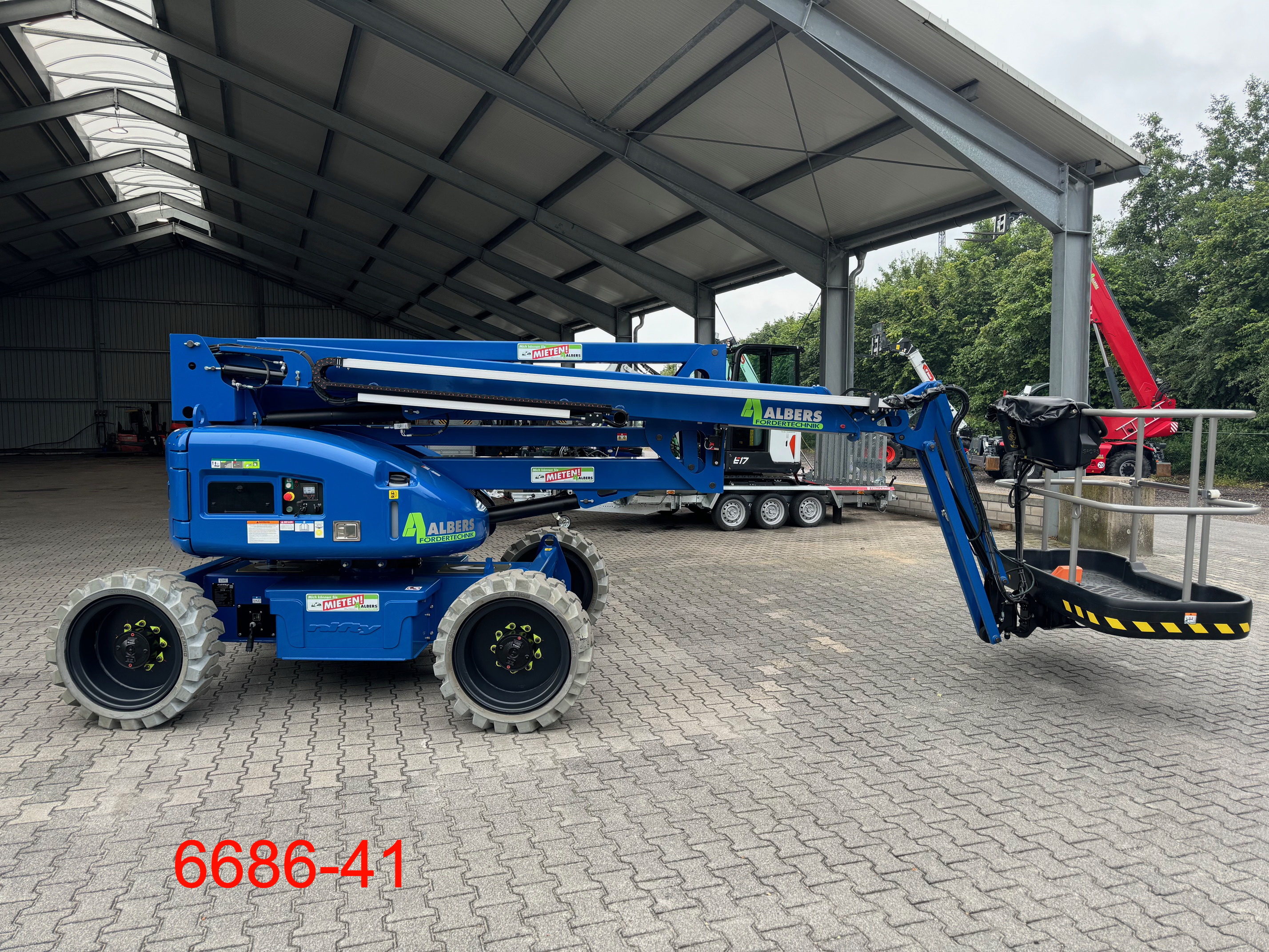 Niftylift-HR 17 4 x 4 Hybrid 2 MK3-Gelenkteleskopbhne-www.heftruckcentrumemmen.nl