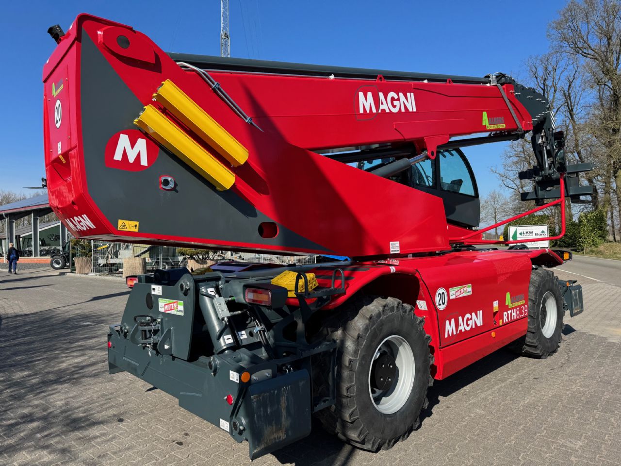 Magni-RTH 8.39-Teleskopstapler drehbar-www.albers-gabelstapler.de