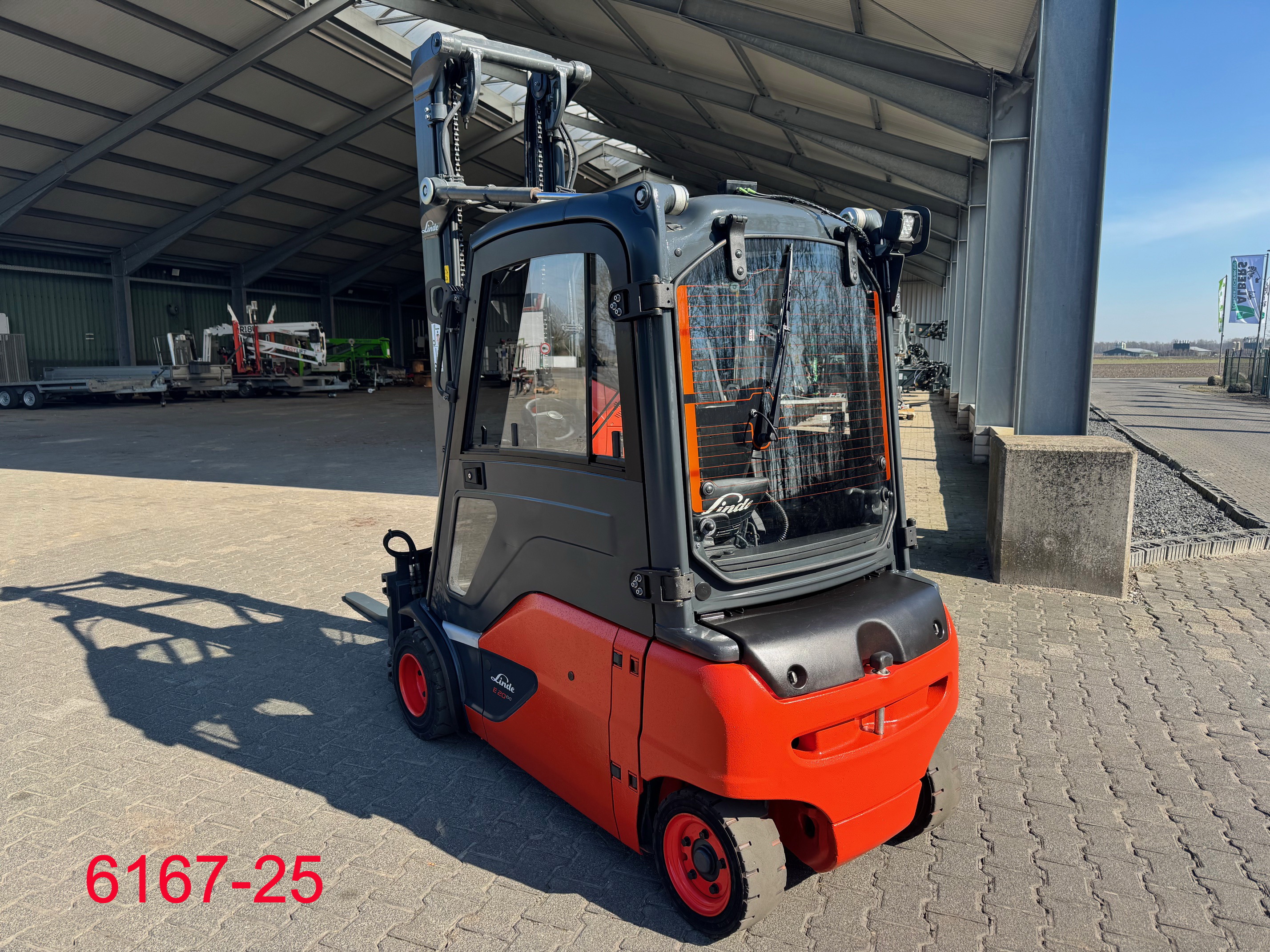 Linde-E 20 PH 386-Elektro 4 Rad-Stapler-www.heftruckcentrumemmen.nl