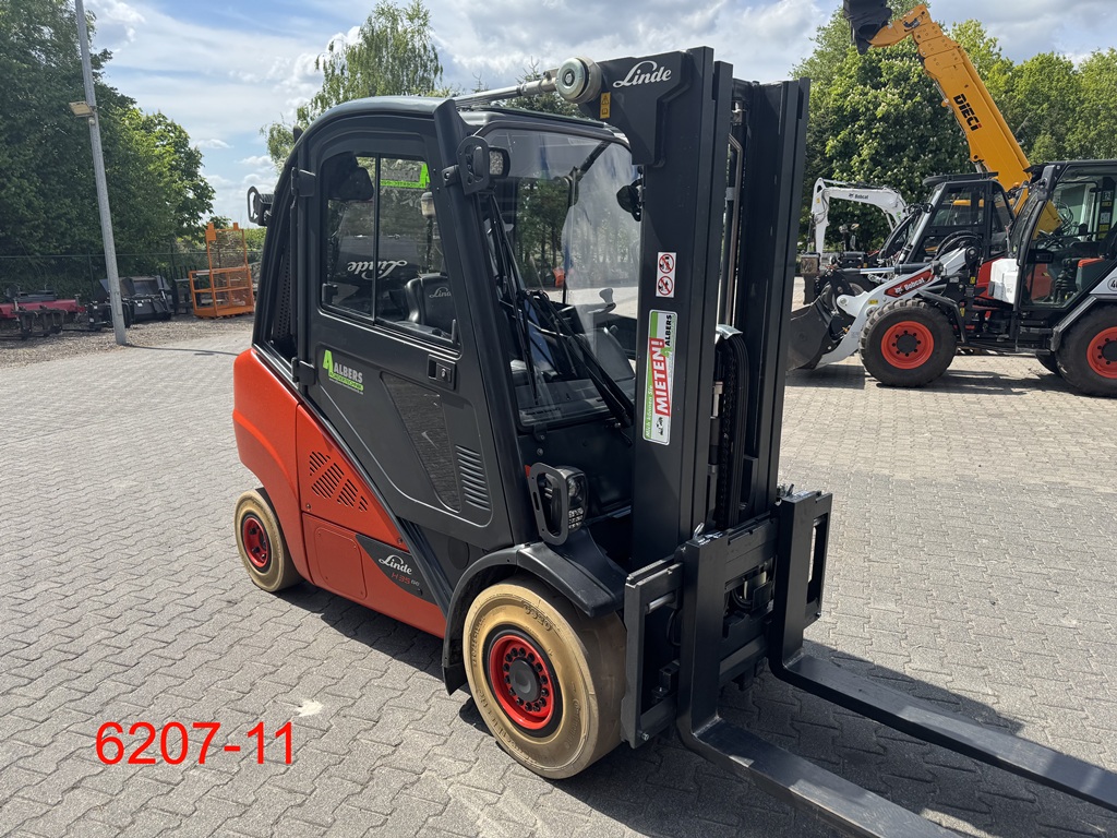 Linde-H 35 T -02-Treibgasstapler-www.heftruckcentrumemmen.nl