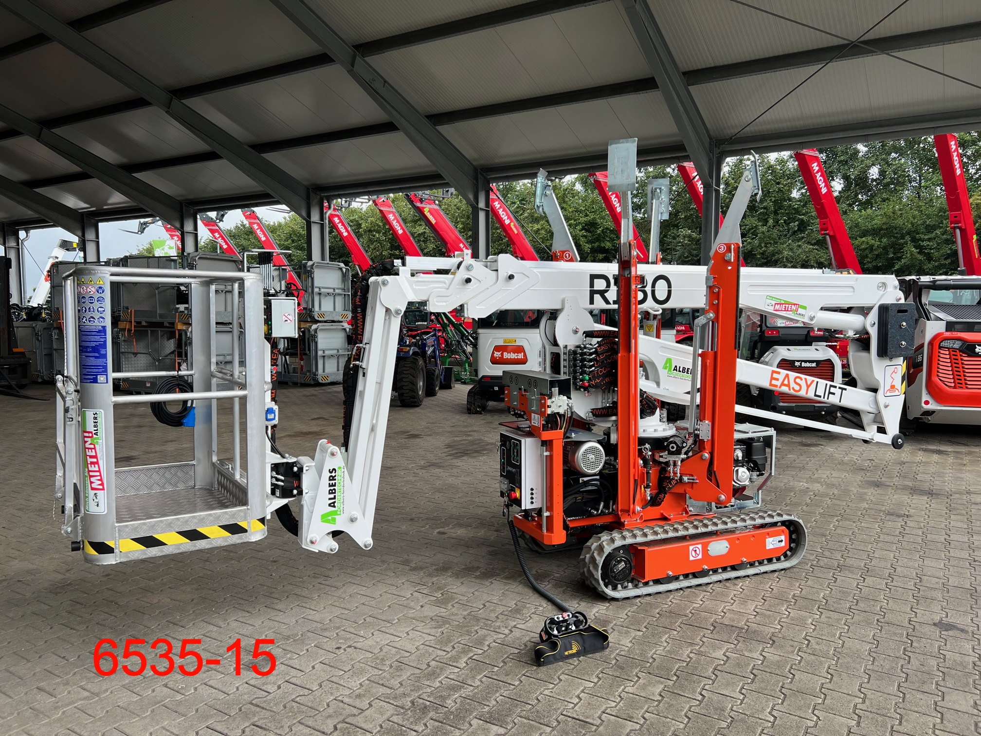 Easy Lift-R 180 Funk Raupenbhne-Gelenkteleskopbhne-www.heftruckcentrumemmen.nl