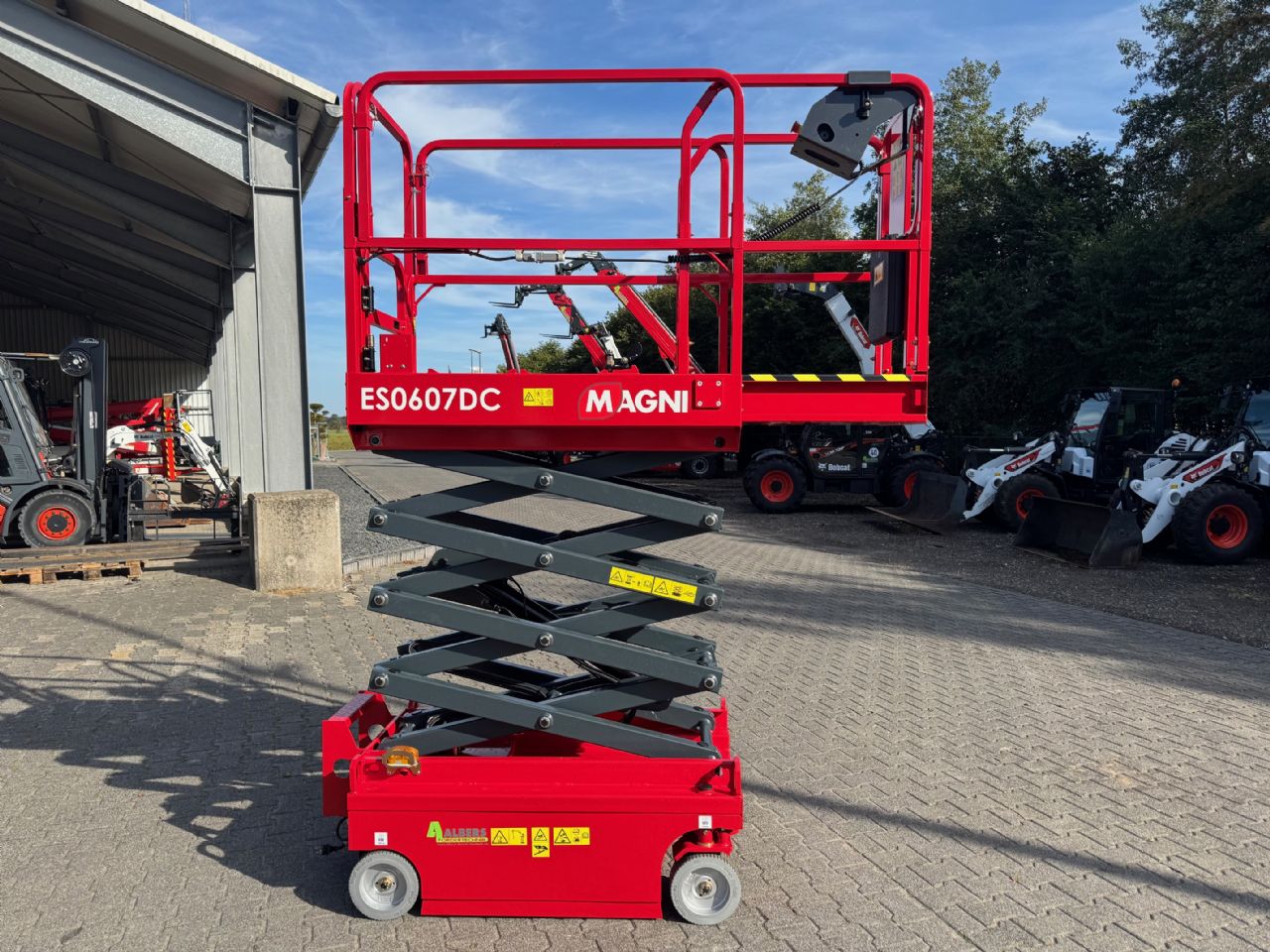 Magni-ES 0607 DC-Scherenarbeitsbhne-http://www.albers-gabelstapler.de