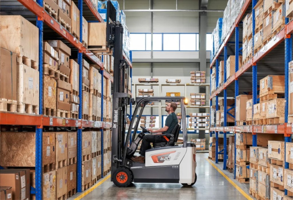 Bobcat-B 20 T-7 Plus-Elektro 3 Rad-Stapler-www.albers-gabelstapler.de