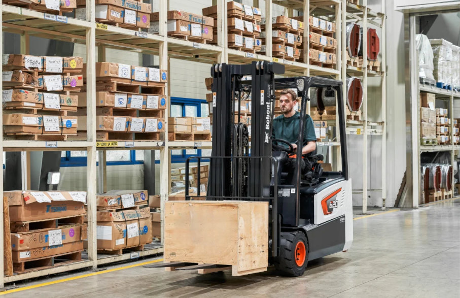 Bobcat-B 20 T-7 Plus-Elektro 3 Rad-Stapler-http://www.heftruckcentrumemmen.nl