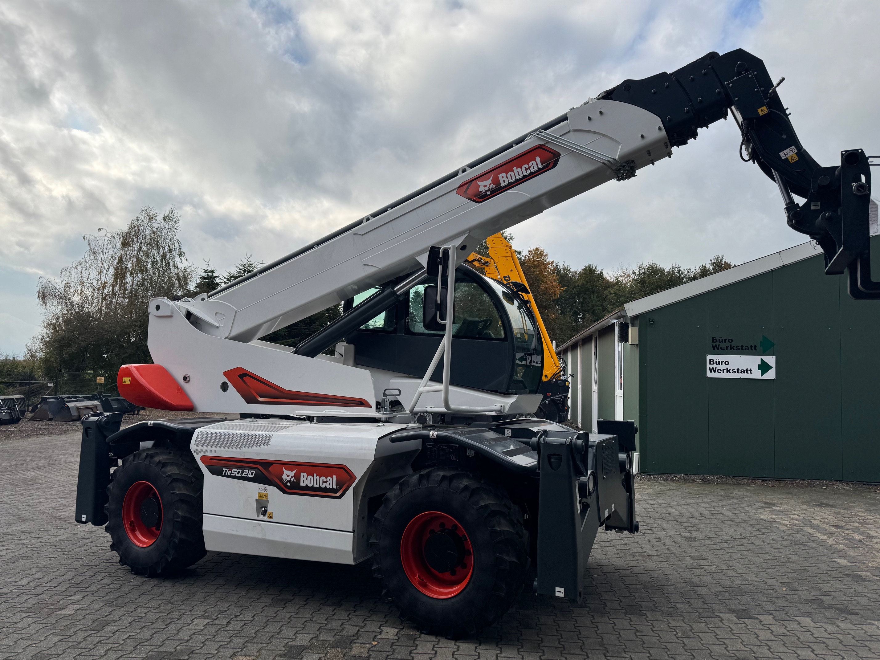 Bobcat-TR 50.210-Teleskopstapler drehbar-www.heftruckcentrumemmen.nl