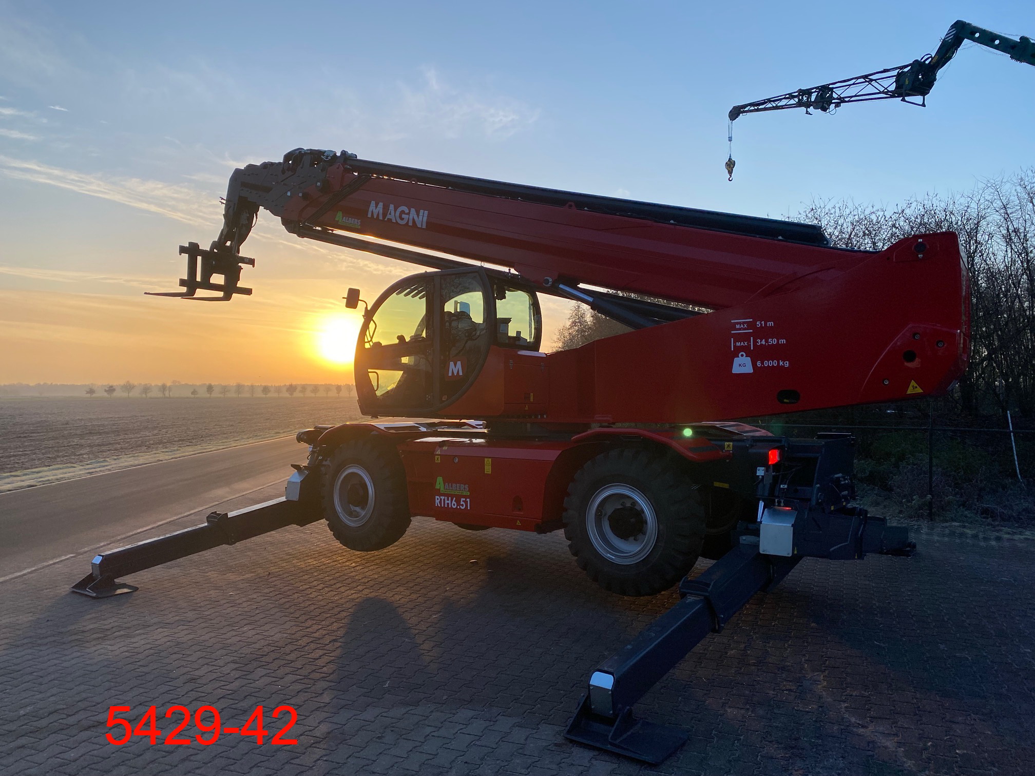 Magni-RTH 6.51-Teleskopstapler drehbar-www.albers-gabelstapler.de