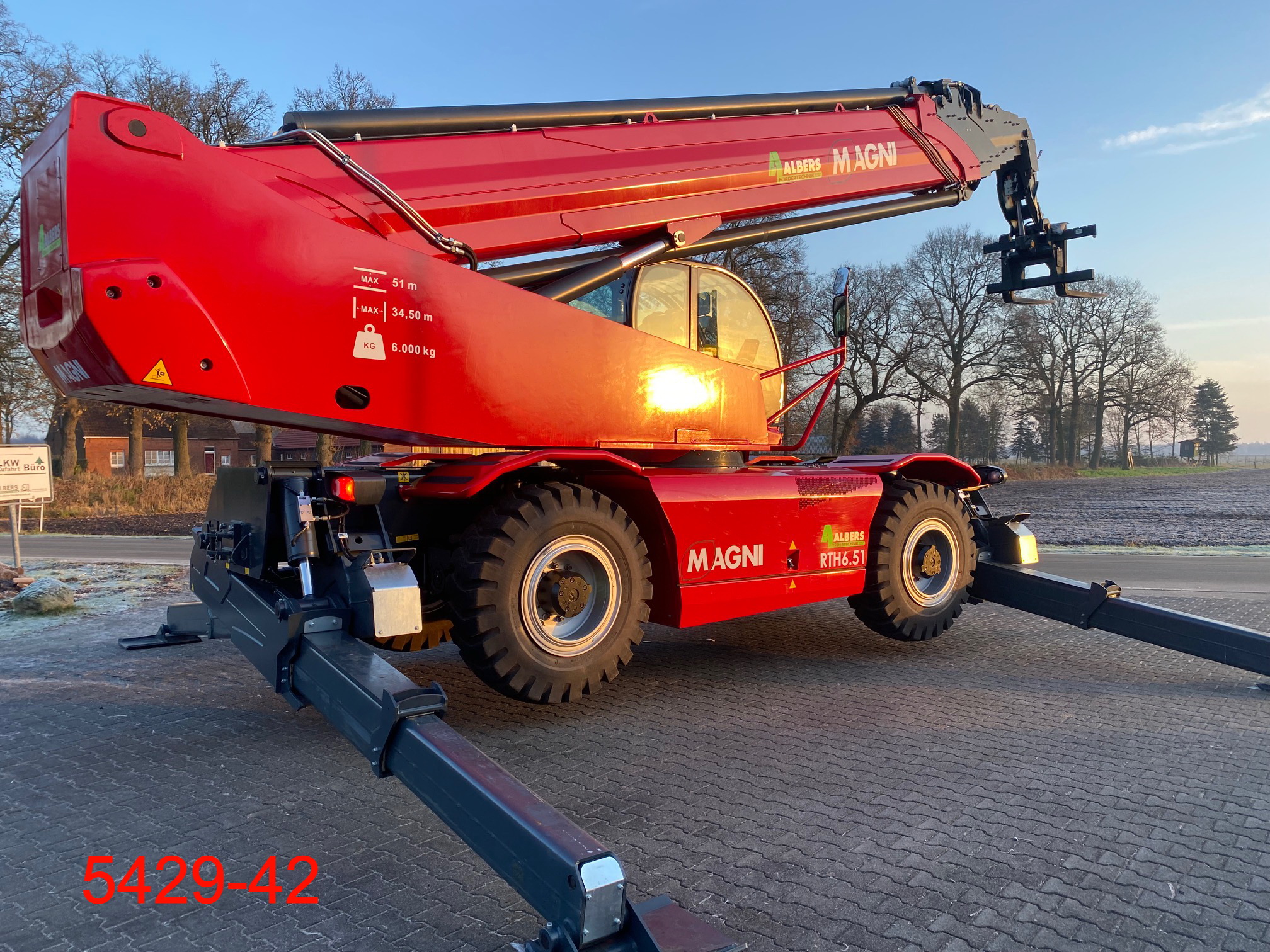 Magni-RTH 6.51-Teleskopstapler drehbar-www.albers-gabelstapler.de