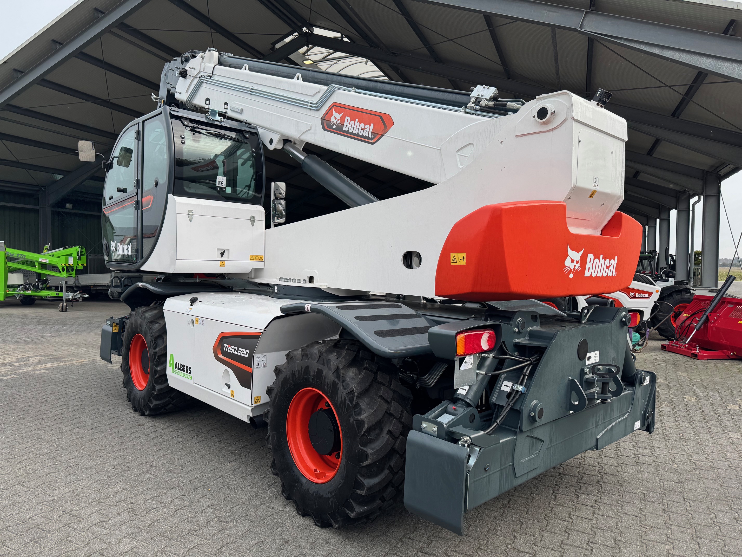 Bobcat-TR 60.220-Teleskopstapler drehbar-www.heftruckcentrumemmen.nl