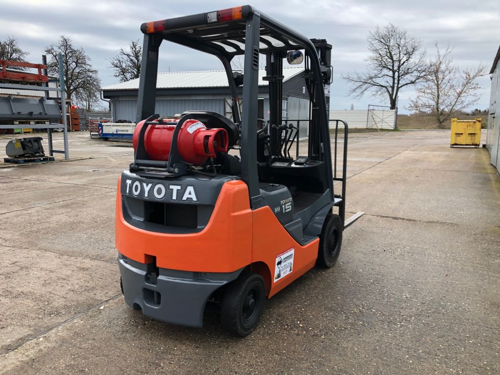 Toyota-02-8FGF15-Treibgasstapler-http://www.anders-gabelstapler.de