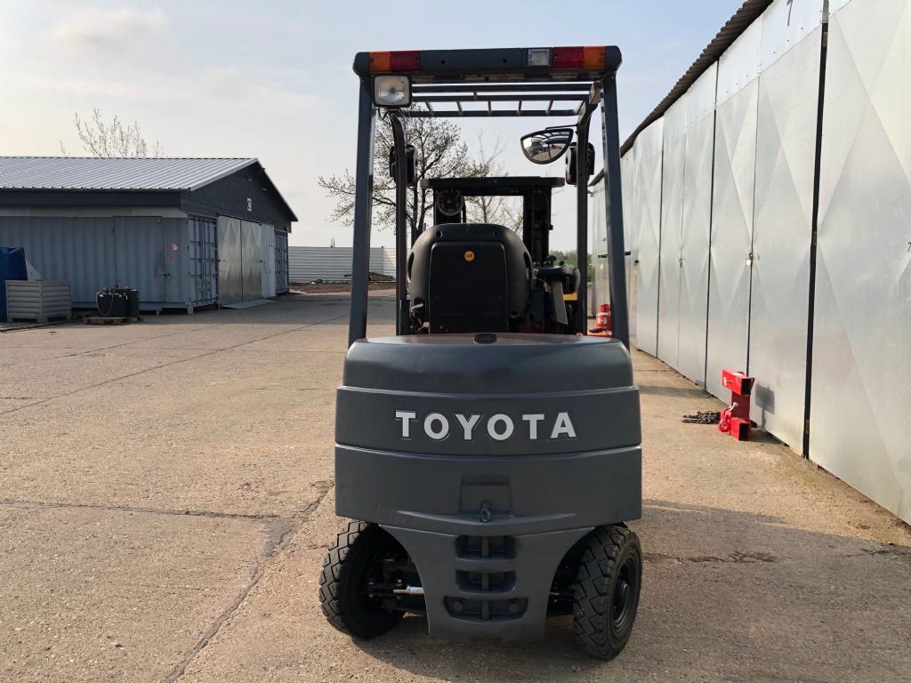 Toyota-7FBMF16-Elektro 4 Rad-Stapler-http://www.anders-gabelstapler.de