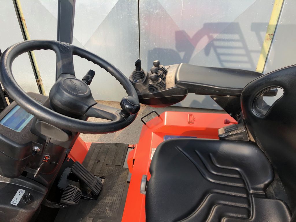 Toyota-7FBMF16-Elektro 4 Rad-Stapler-http://www.anders-gabelstapler.de