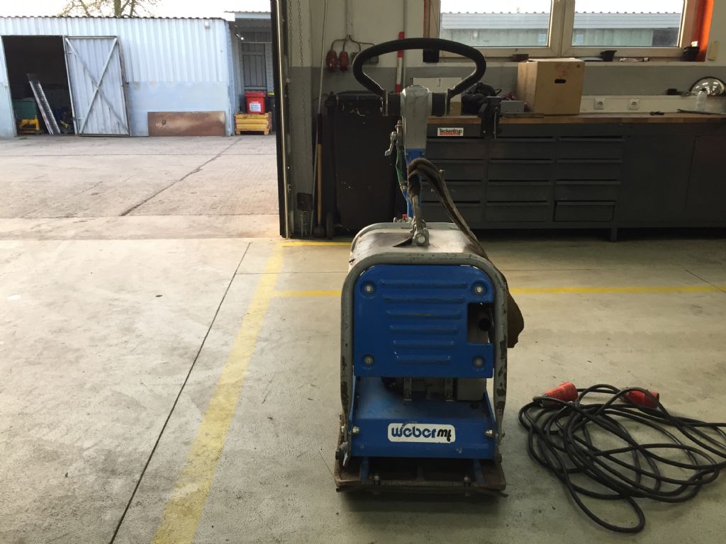 Weber-CR 3-Rttelplatte-http://www.anders-gabelstapler.de